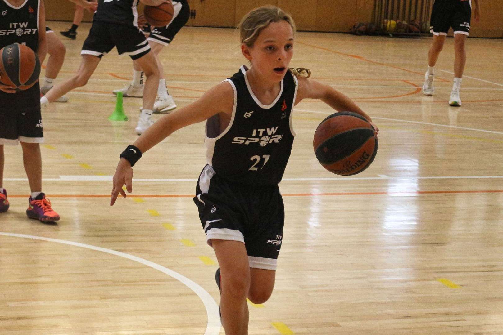 Cómo influye el trabajo de la preparación física en la mejora de un jugador de baloncesto, por ITW Sport