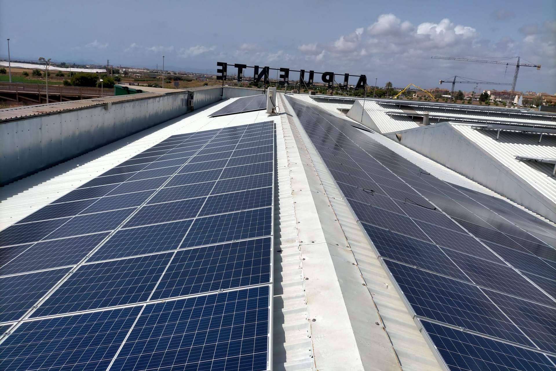 El autoconsumo empresarial, todos los detalles para ahorrar en costes de luz con Nextenergy