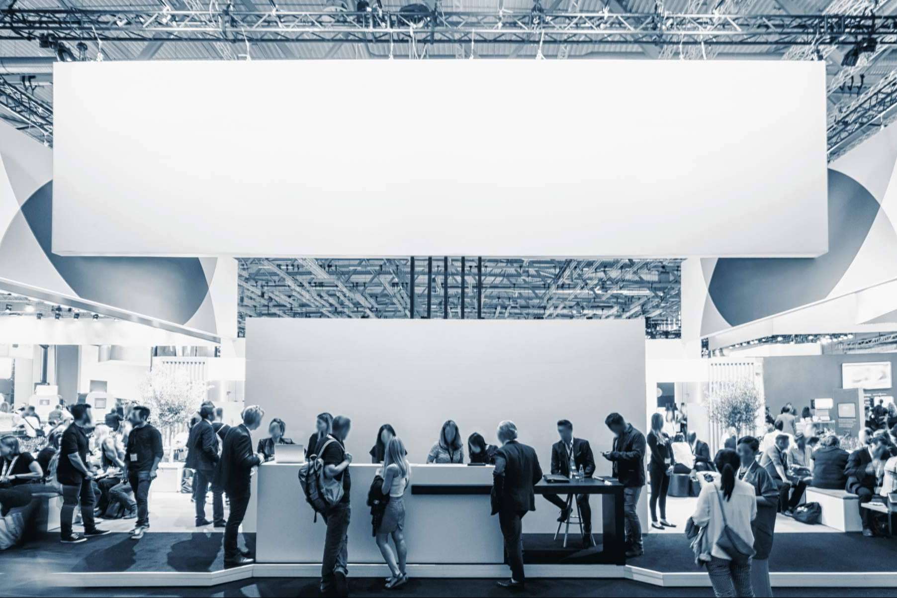 Ainos Publicidad se ocupa de fabricar y distribuir productos personalizados para las ferias y eventos