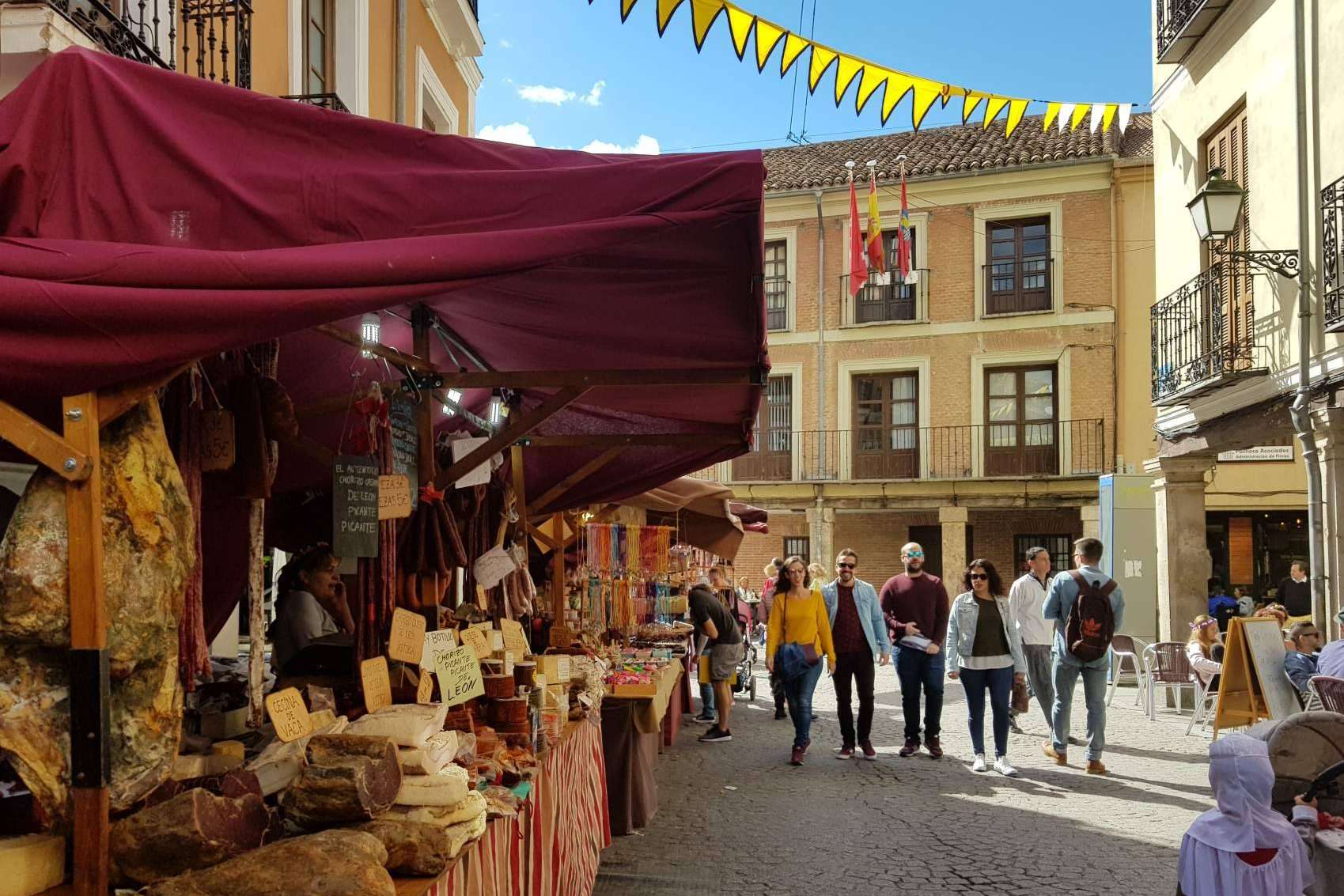 Quienes se preguntan qué hacer hoy en Madrid pueden echar un ojo al buscador de planes Madrid Happy People