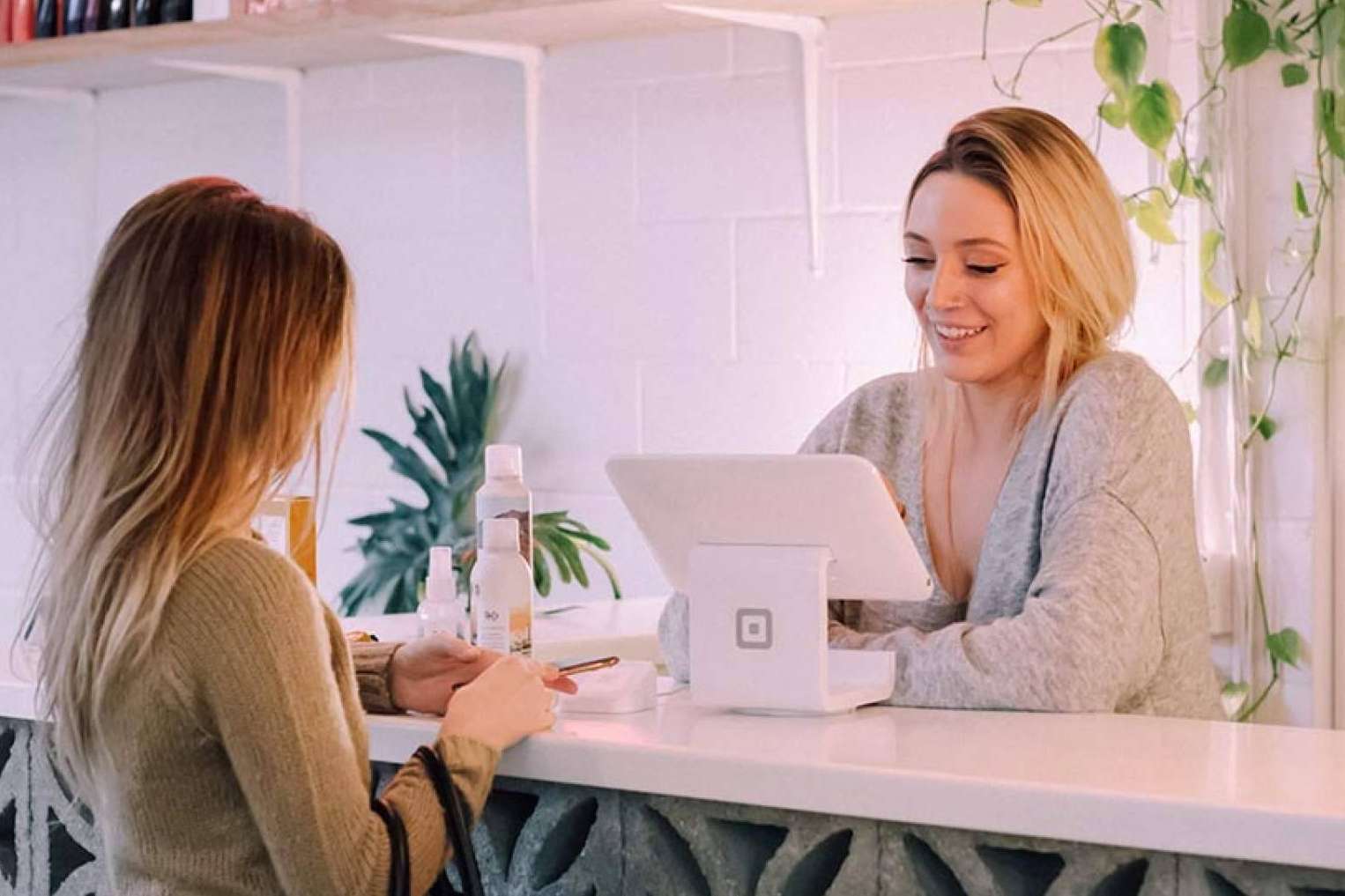 Orientación y consultoría para hacer crecer una empresa bajo la fórmula de franquicia, de la mano de ene Consulting