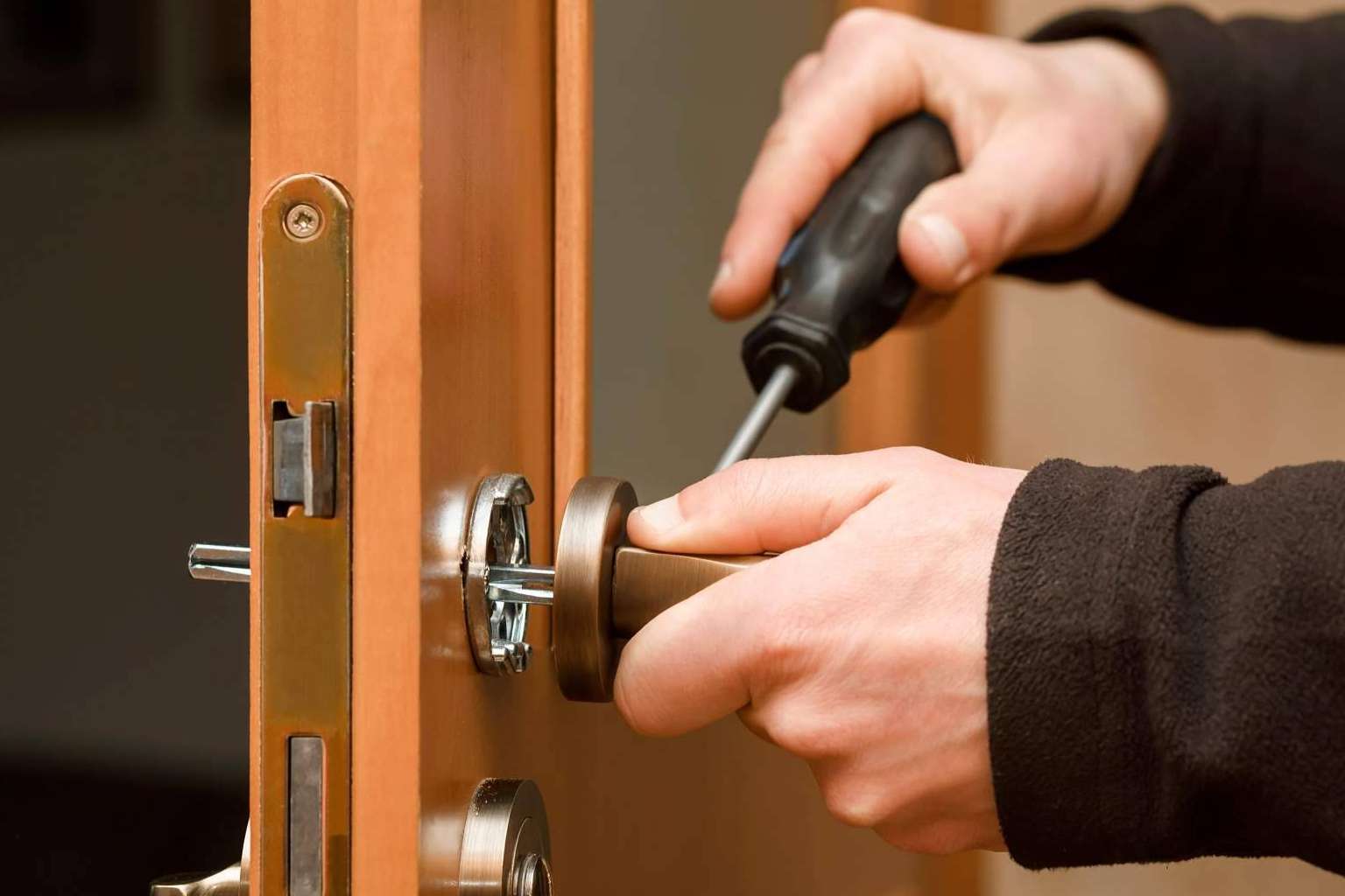 Servicios de cerrajeros en Majadahonda las 24 horas del día con Soluciones González