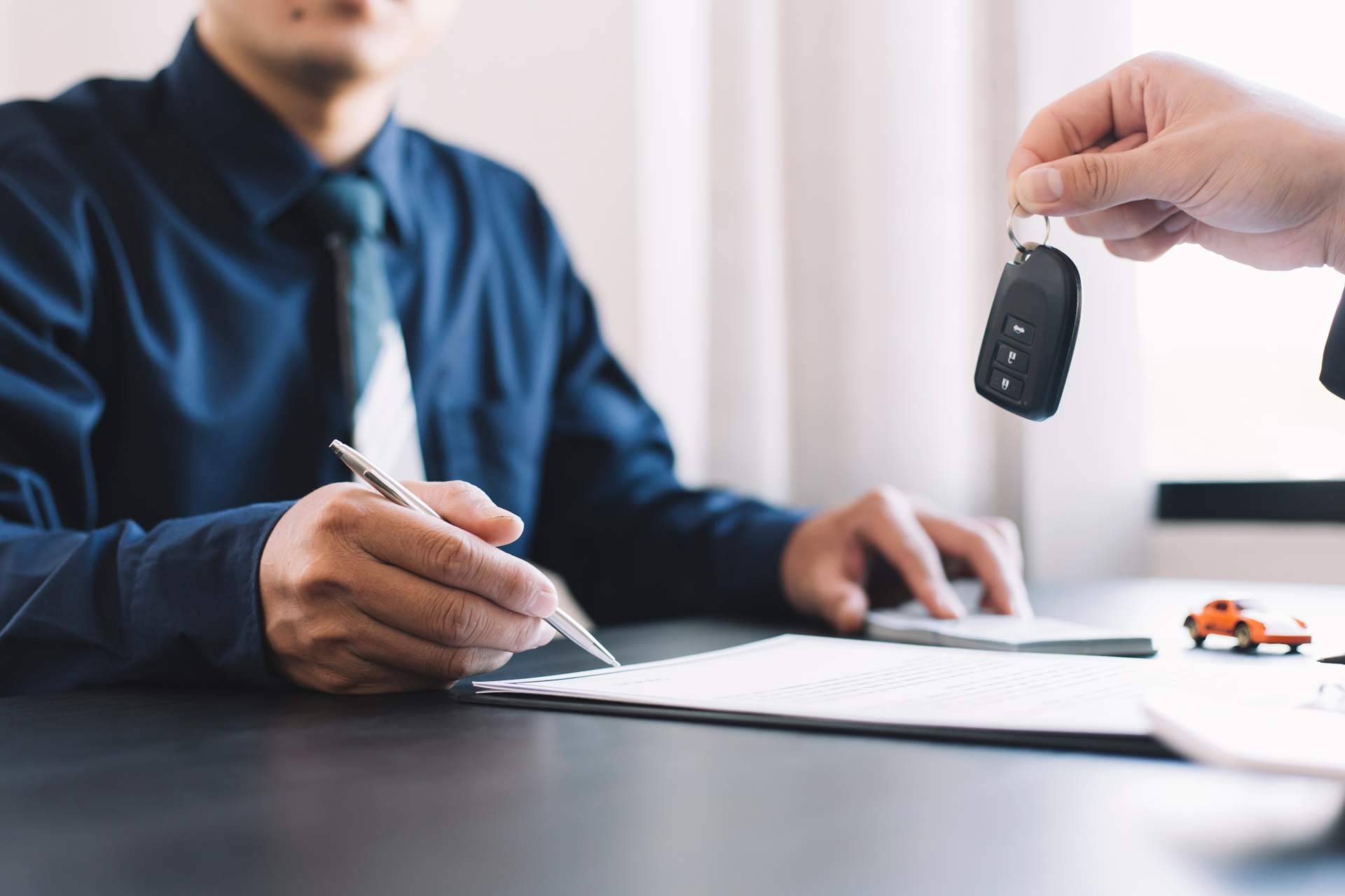 ¿Cuáles son las consecuencias de conducir sin seguro?