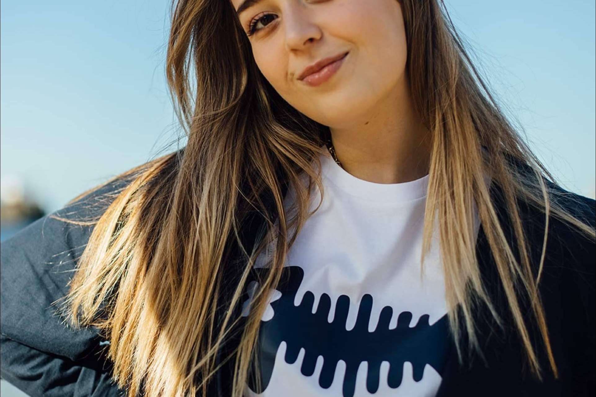 Maiwa, las sudaderas y camisetas que las chicas robarán a sus chicos