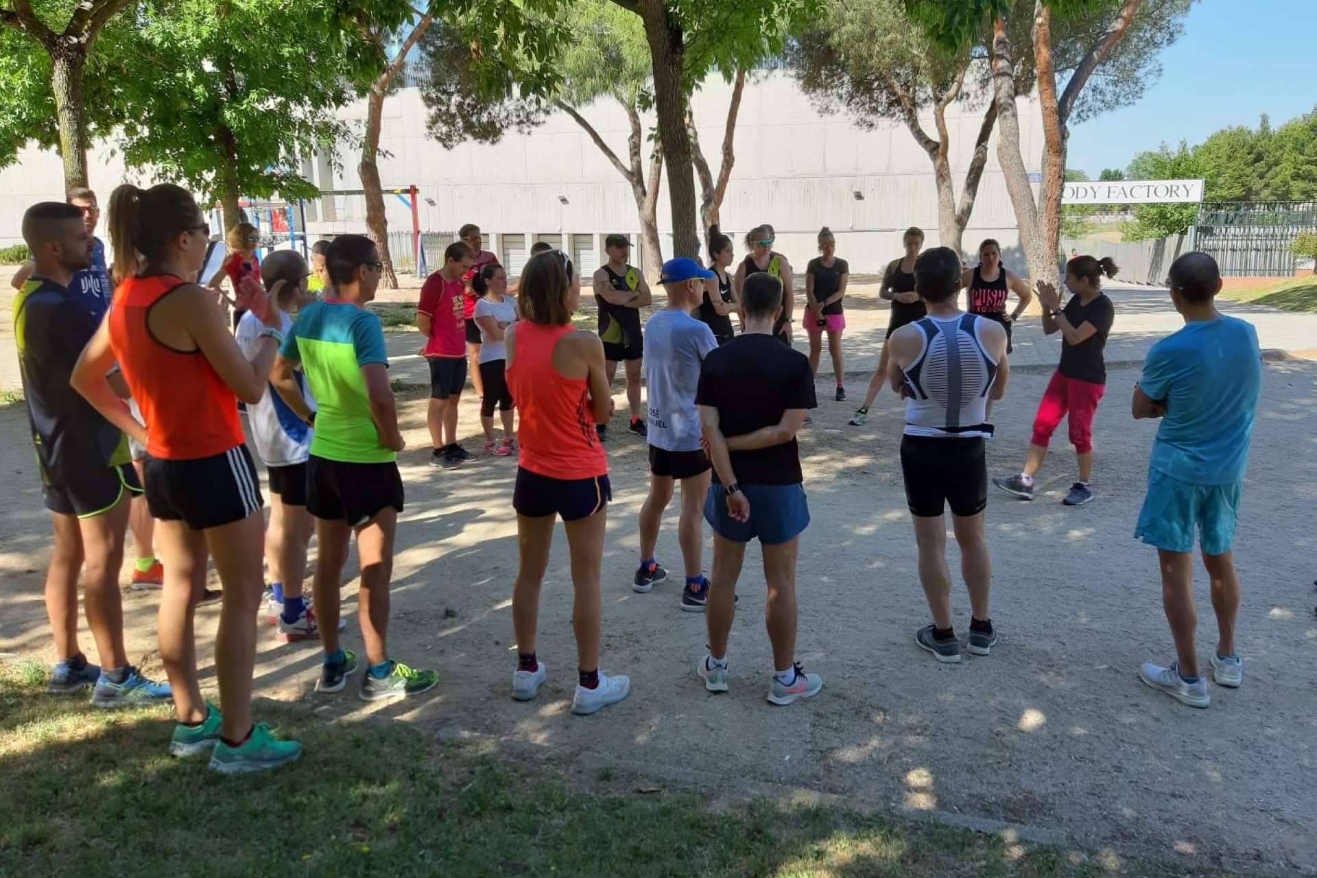 La escuela Desafío Running Móstoles permite entrenar junto a corredores expertos de manera presencial o online