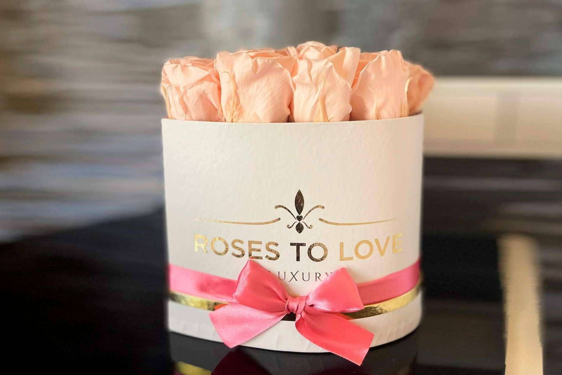 ¿Por qué optar por las rosas preservadas en celebraciones?, con Roses To Love