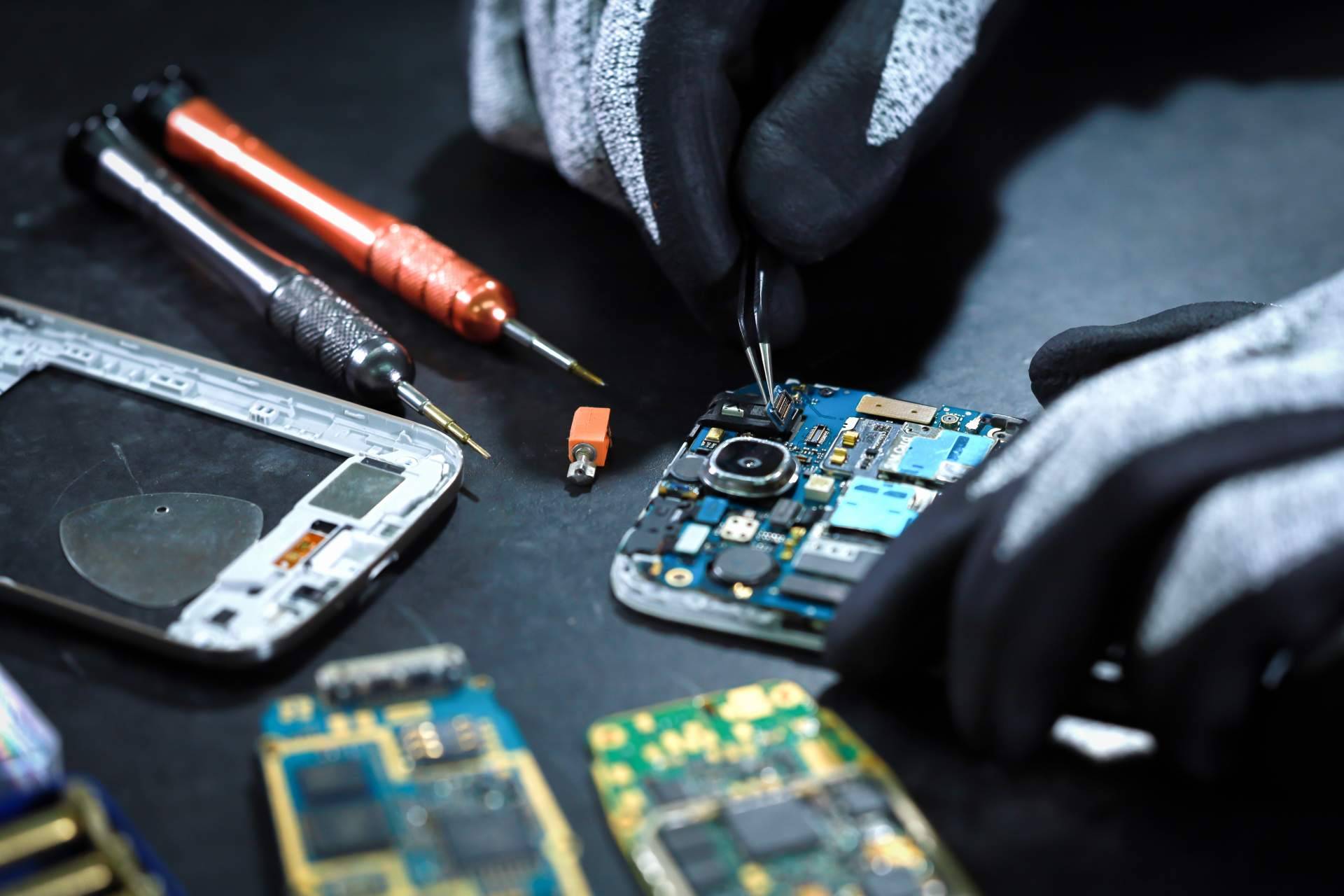 Reparaciones de móviles al instante de la mano de uno de los líderes del sector, Mundo del Móvil