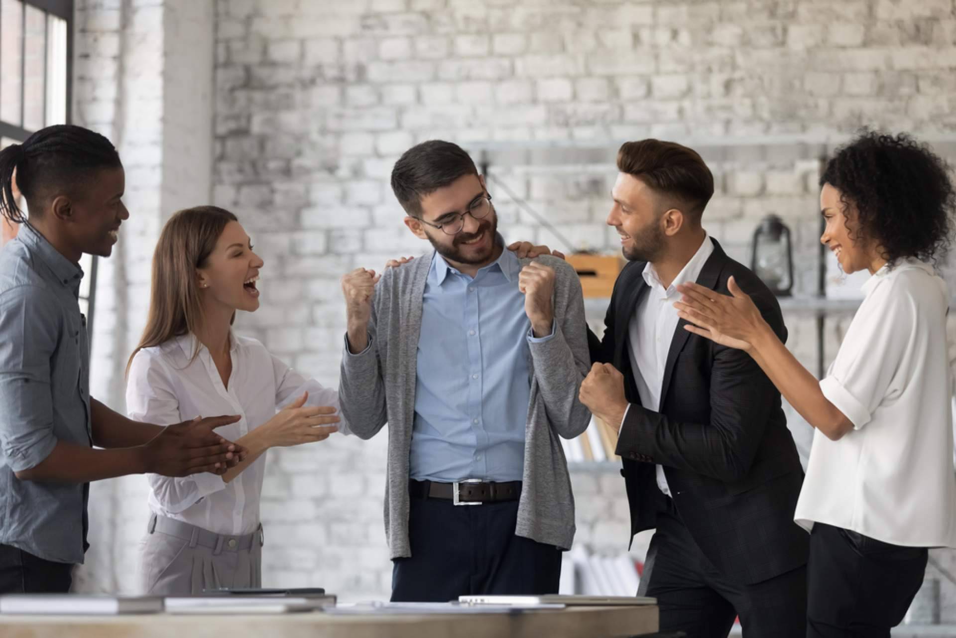 Cómo puede la evaluación del bienestar incrementar la productividad de la empresa, con People Performance