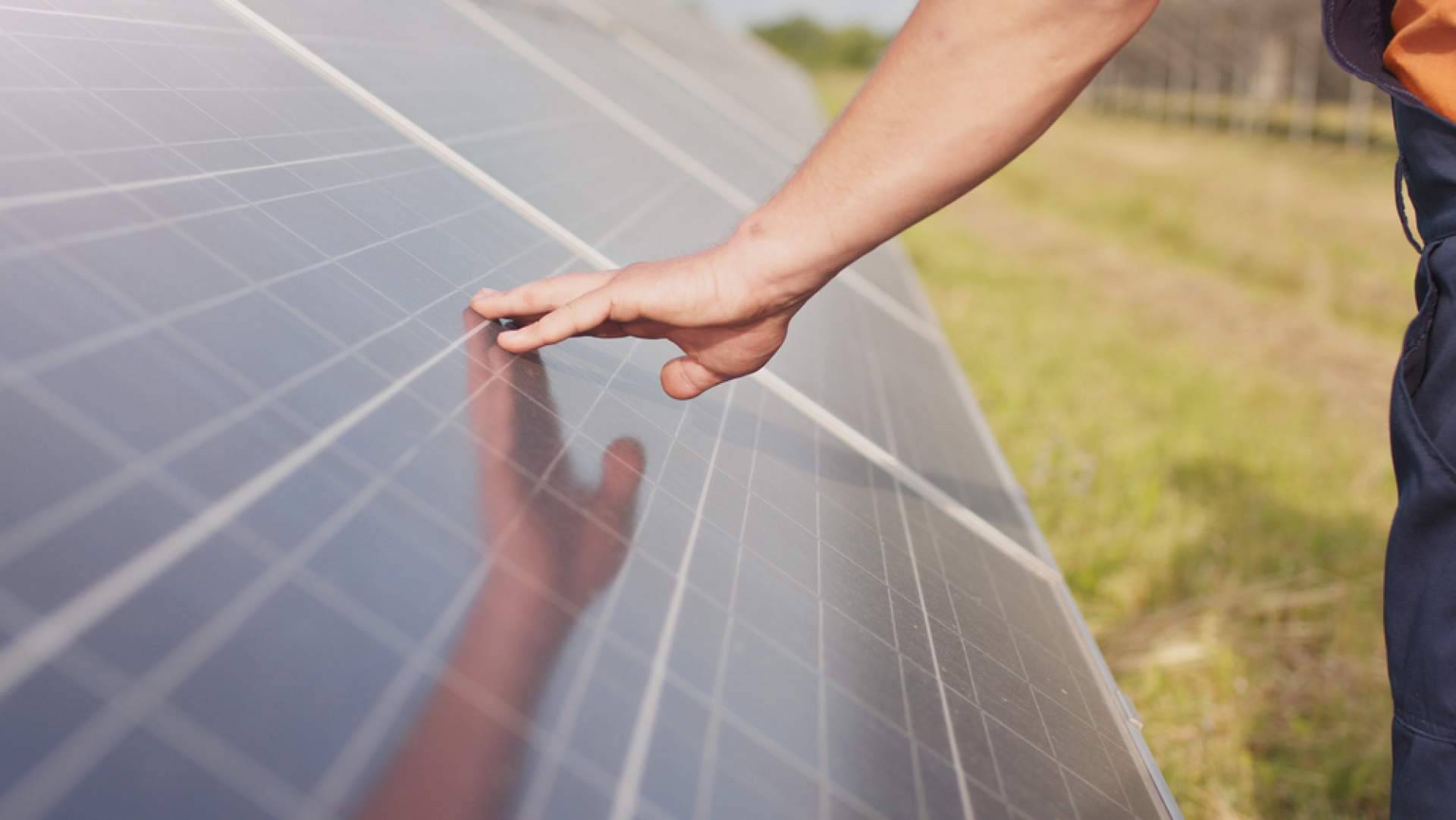 Rebacas y sus kits de placas solares y asesoría