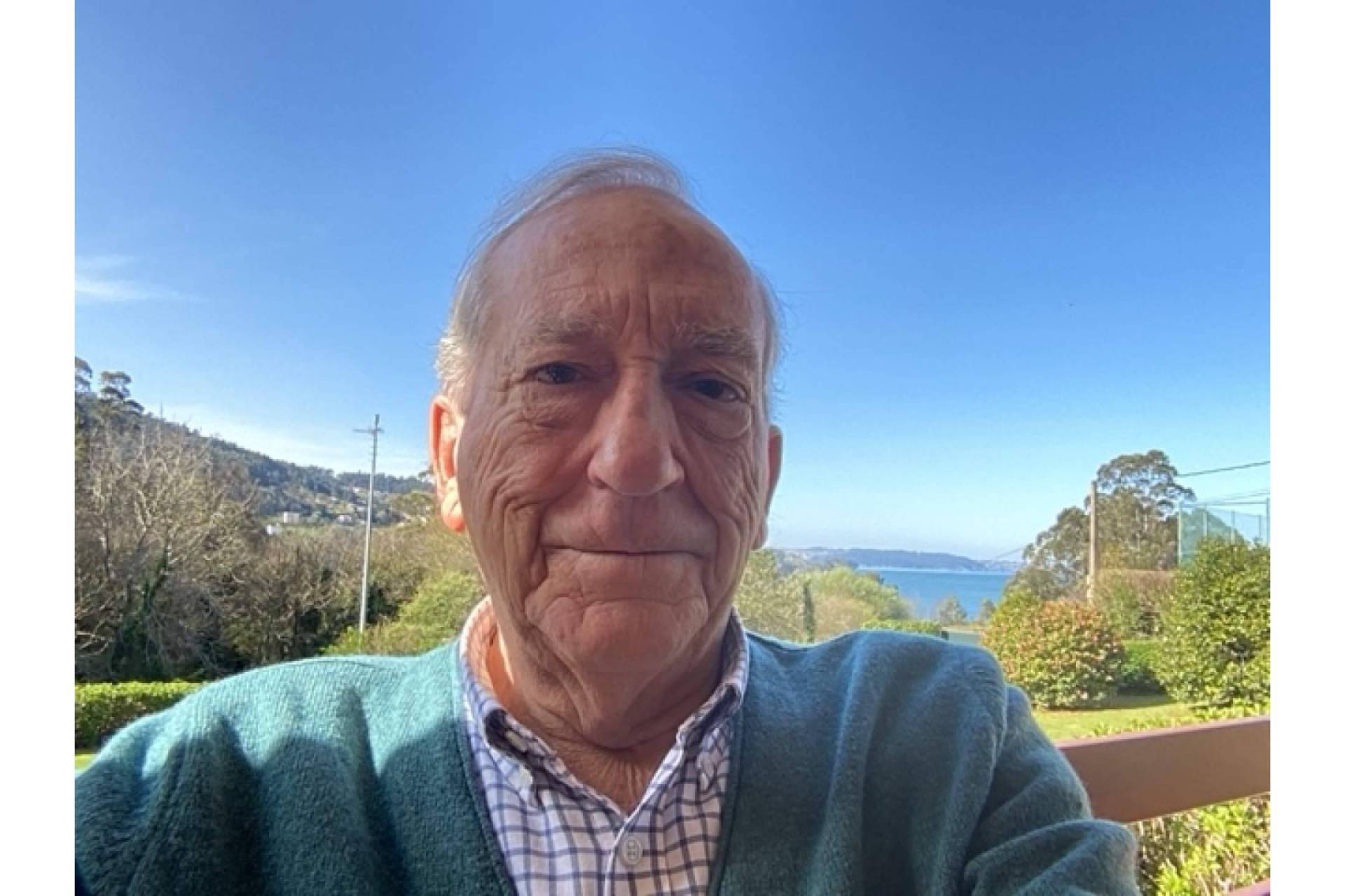 Una obra dirigida a todos aquellos que 'vivieron y disfrutaron de la España de las décadas de los 80 y 90', 'Un verano complicado’