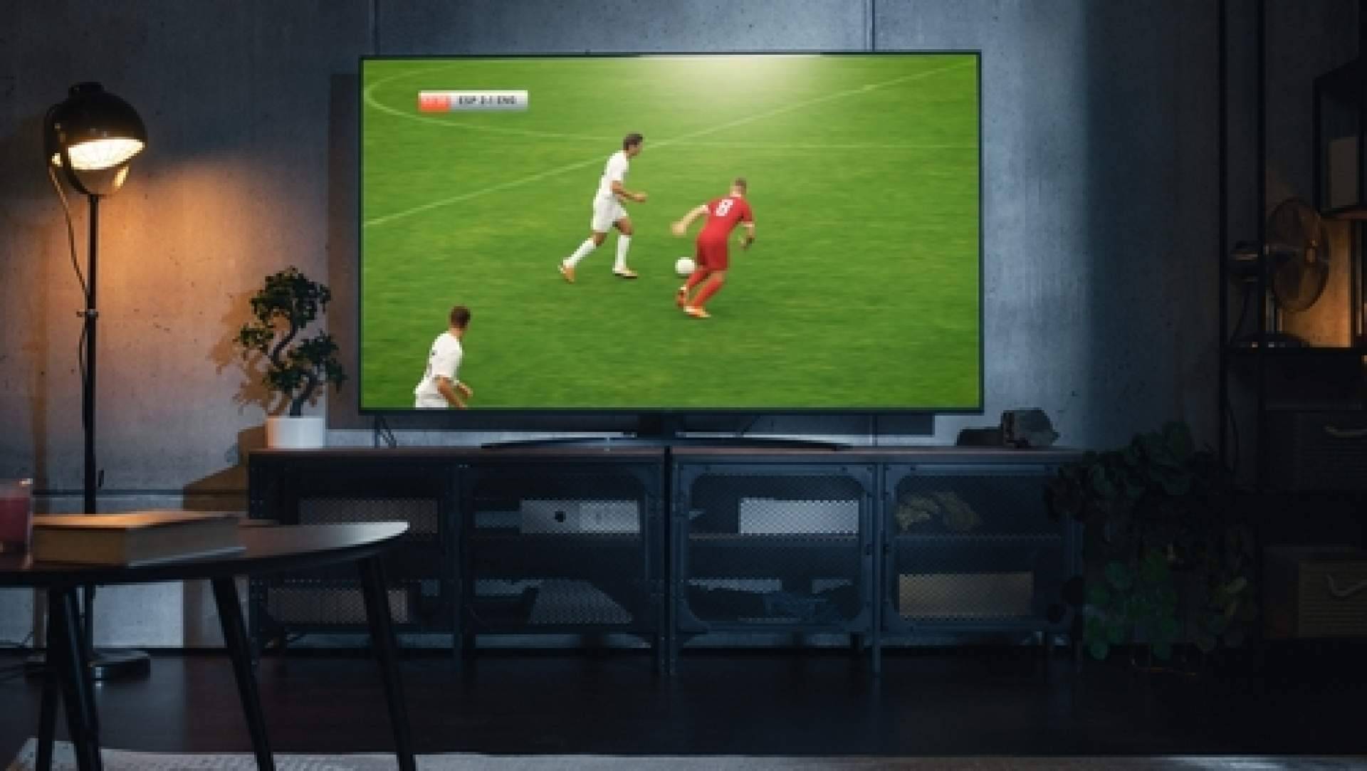 La nueva serie C64 de televisores QLED, lanzada por TCL
