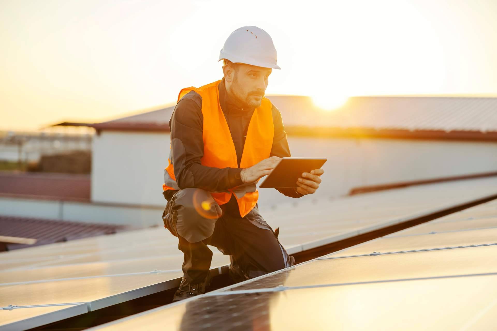 Las ventajas de la instalación de paneles fotovoltaicos en industrias agroalimentarias, de la mano de Zerinthia Battery