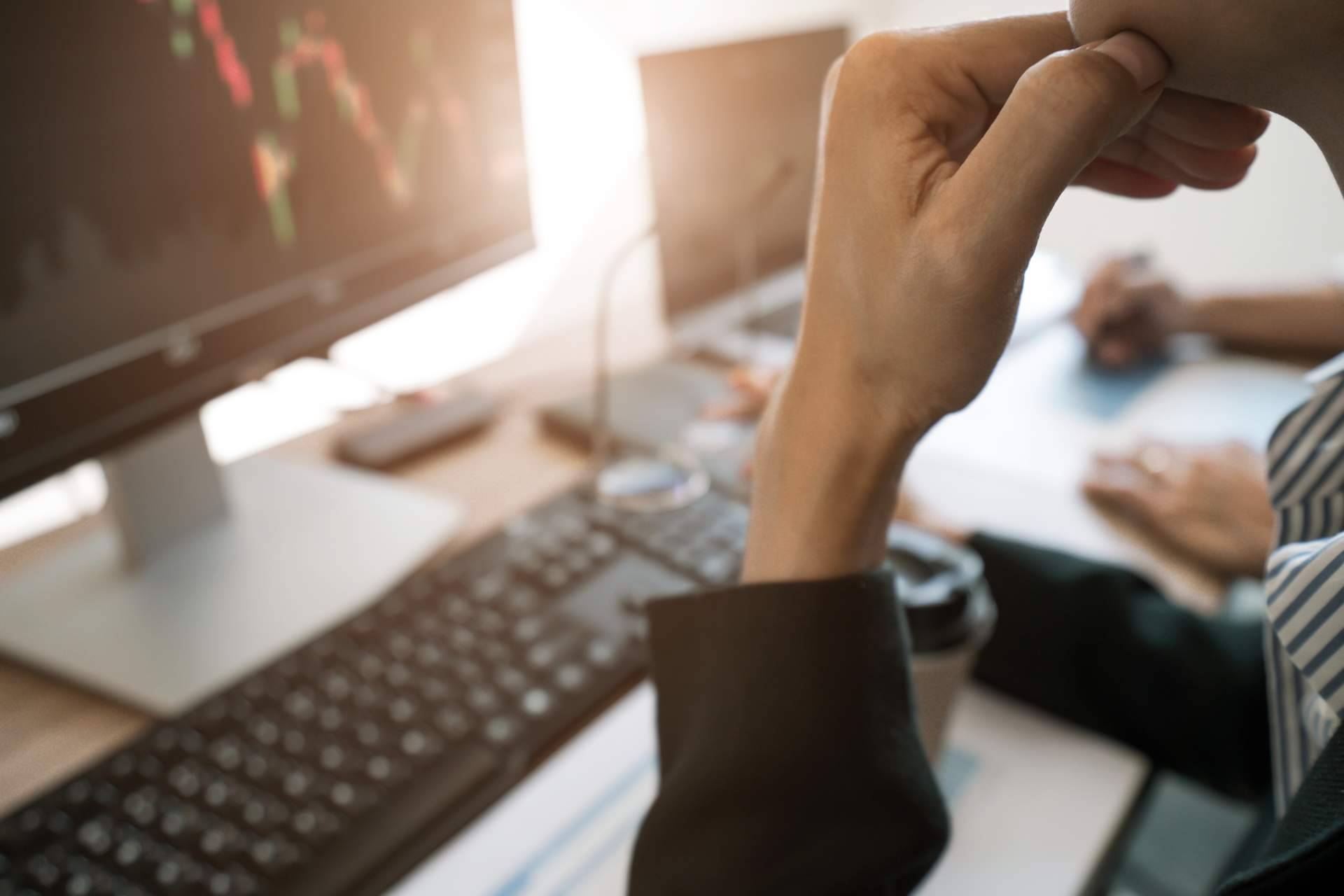 Empezar a usar la plataforma de ITCS Trade con su guía para principiantes