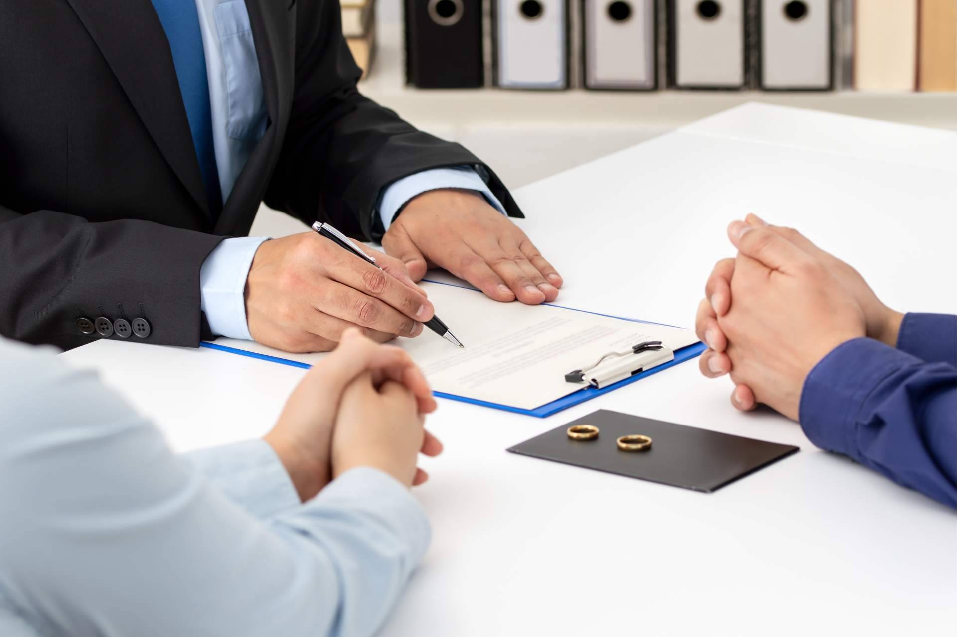 Todos los servicios que pueden ofrecer los Abogados de Familia en Madrid, Abogados María Girona