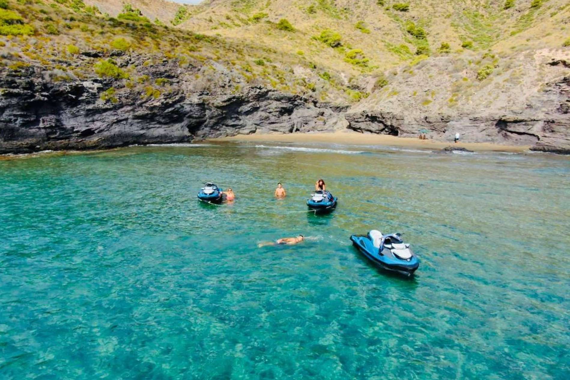 El origen y alquiler motos de agua en La Manga, por Kalima Charter