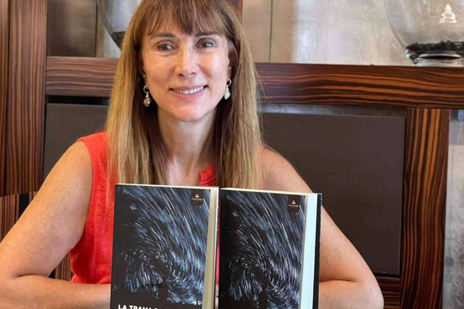 Alicia Basos lleva a sus lectores al amor y la búsqueda del sentido vital mediante su libro ‘La trama de hebras infinitas’