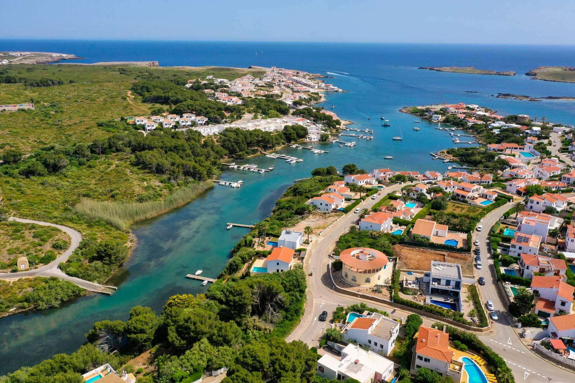 Home Menorca es una agencia inmobiliaria de confianza situada en Menorca