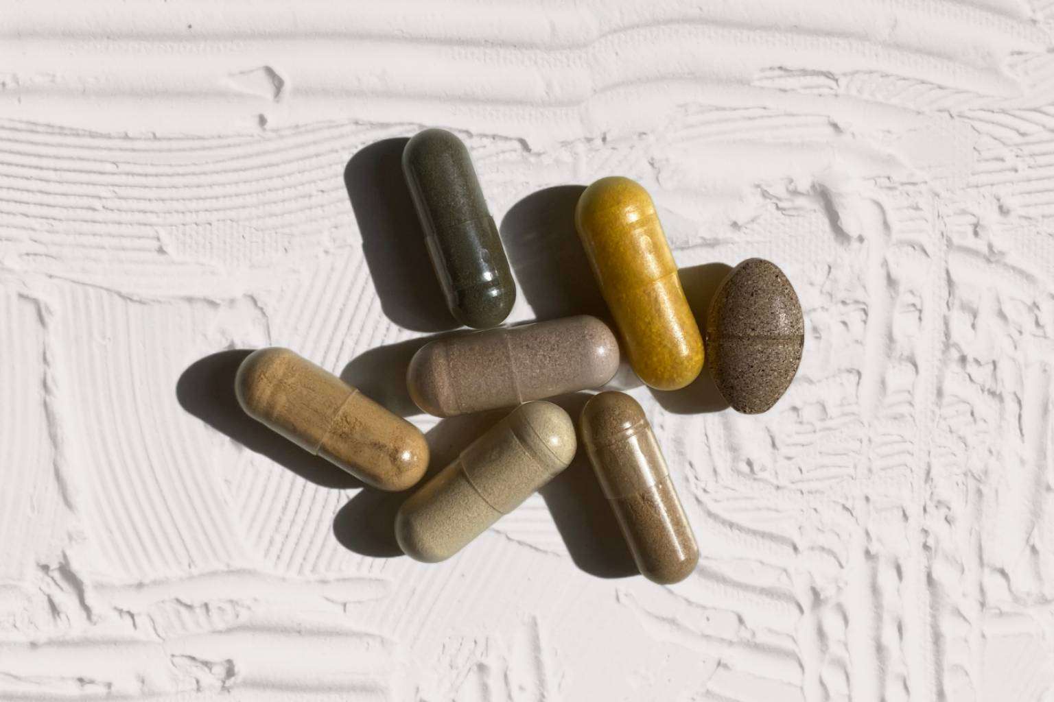 Suplementos alimenticios de NIRUSHOP con ingredientes 100 % naturales