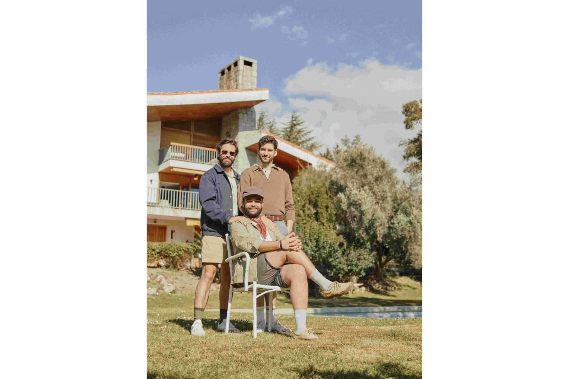Chelsea Boots lanza su nuevo single llamado 'Ok Google'