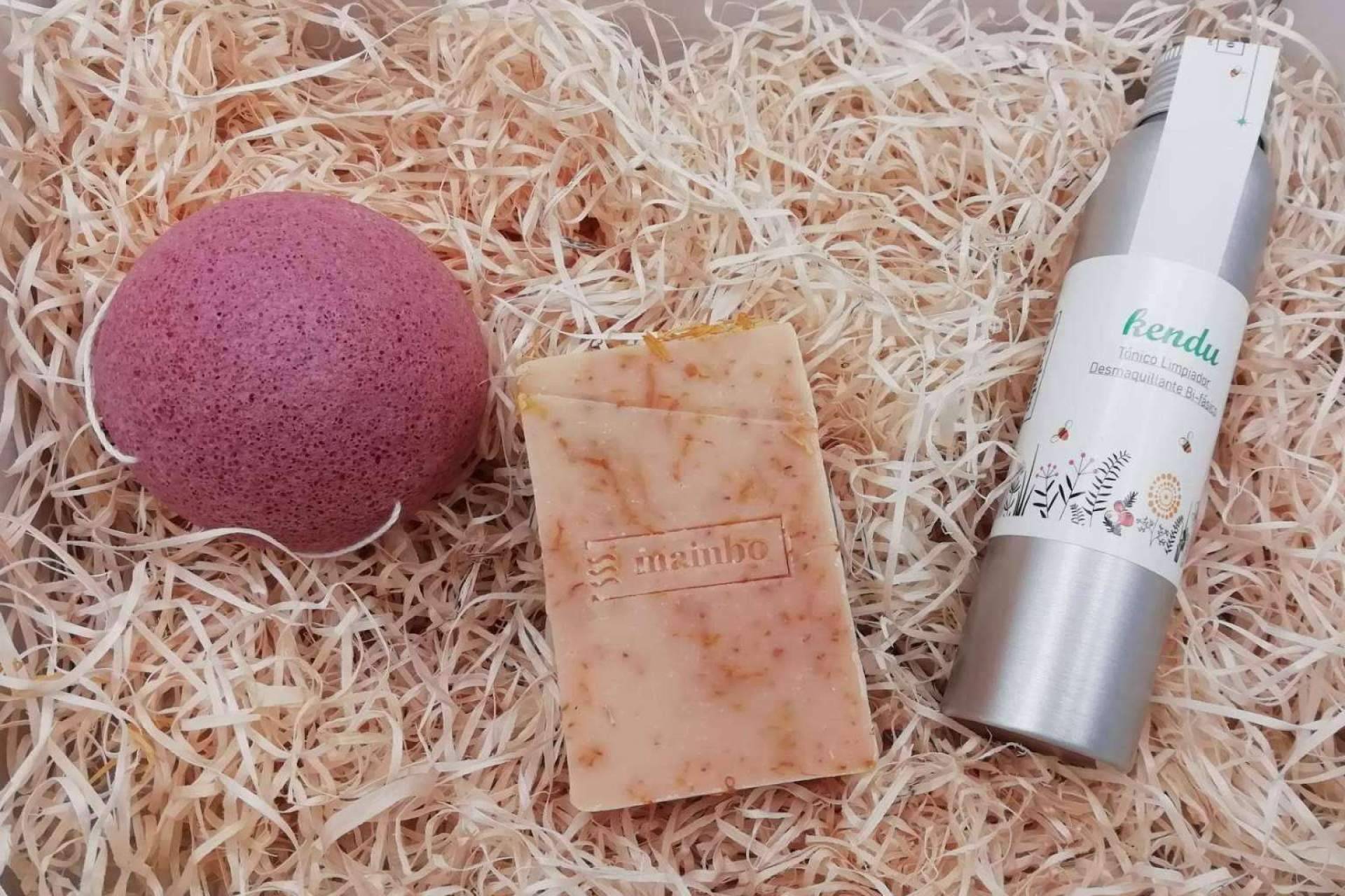 Por qué lo venden como cosmética natural aunque sus envases sean de plástico