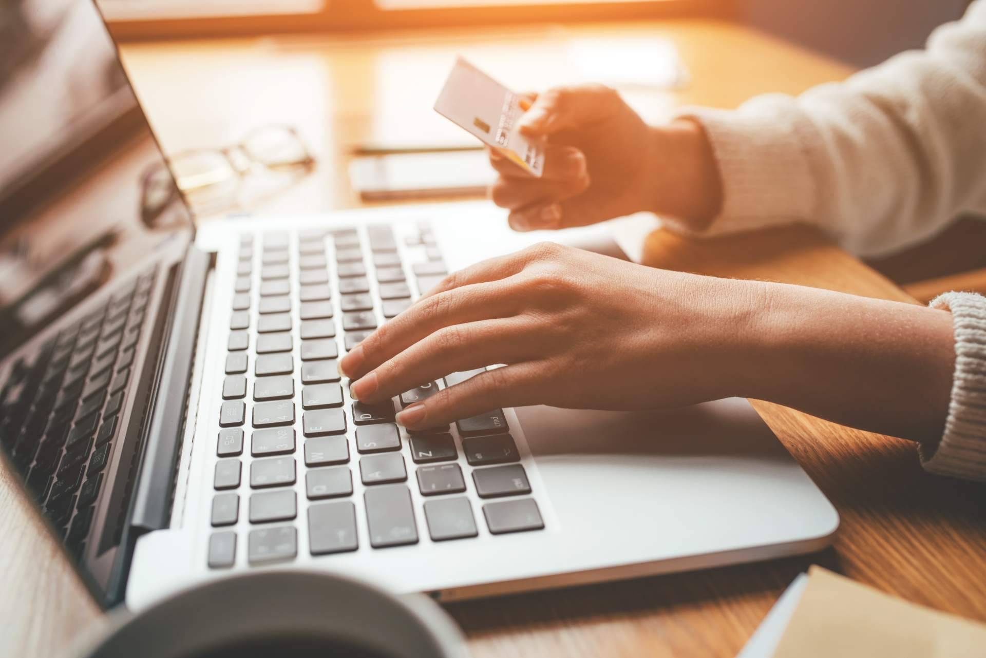 Crear una tienda online para la transformación digital de una compañía de la mano de Nomascode