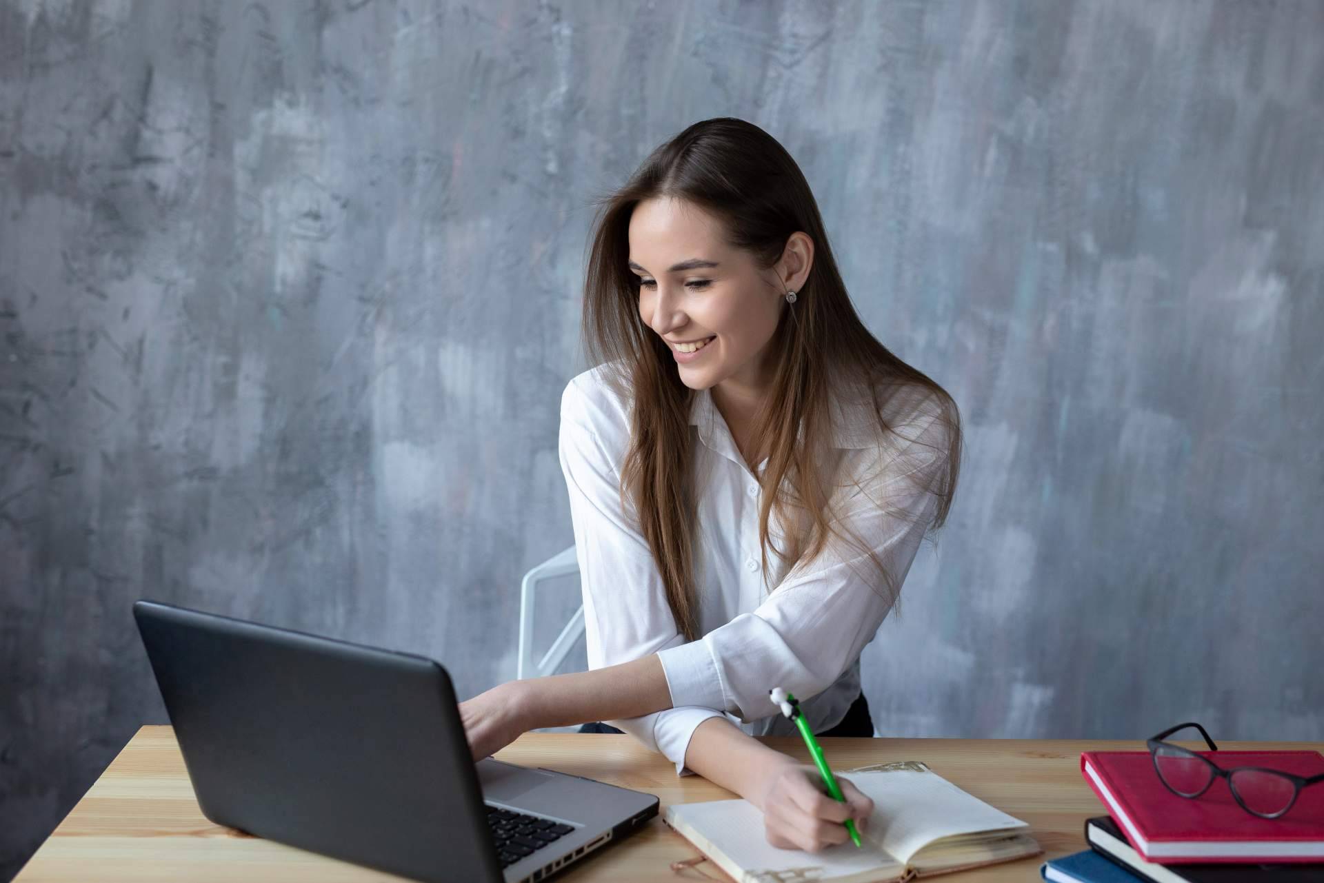 Los beneficios de estudiar en Surge intermediación financiera