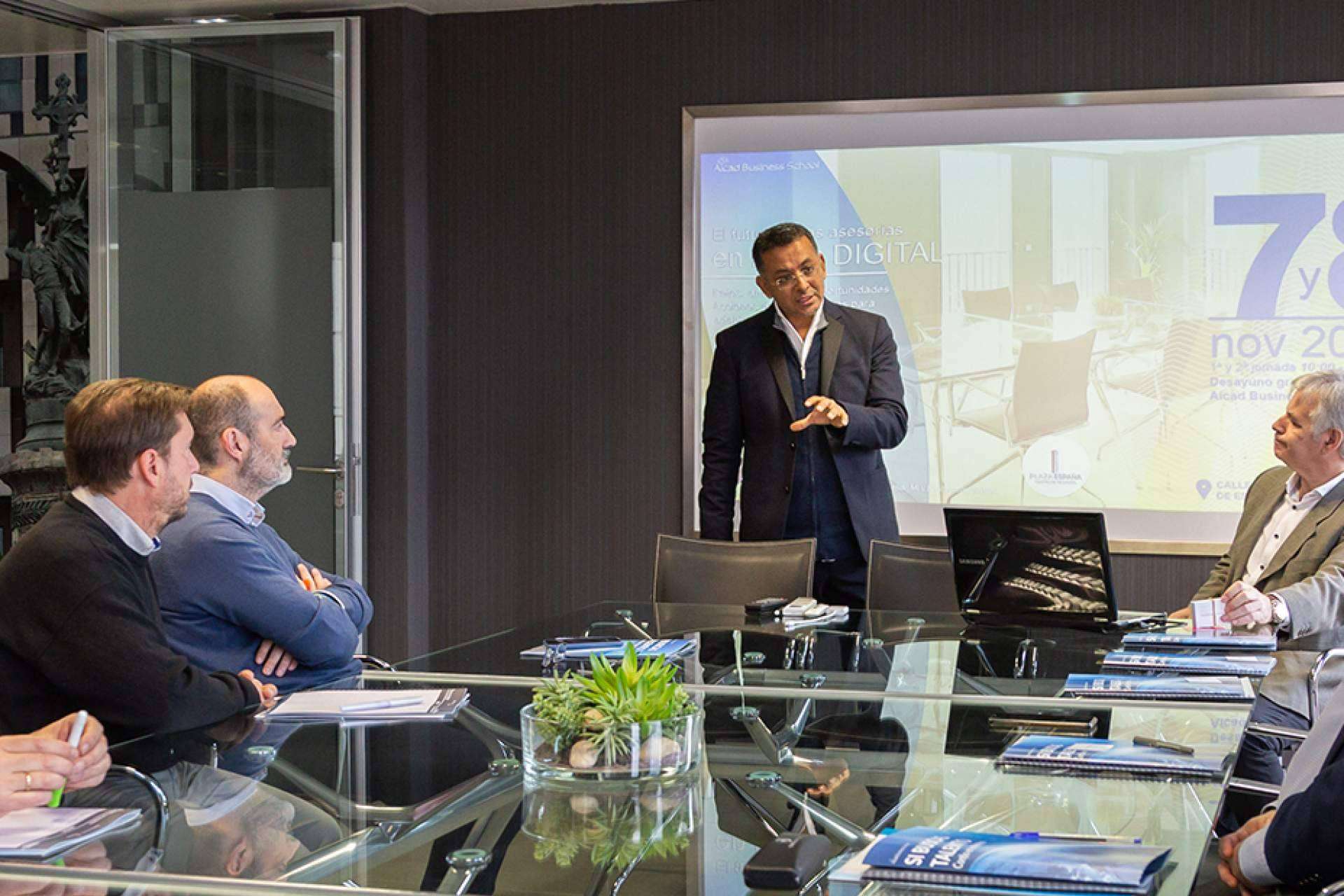 'El marketing digital es incuestionable para potenciar el crecimiento y aumentar las ventas', con Hermel Balcázar