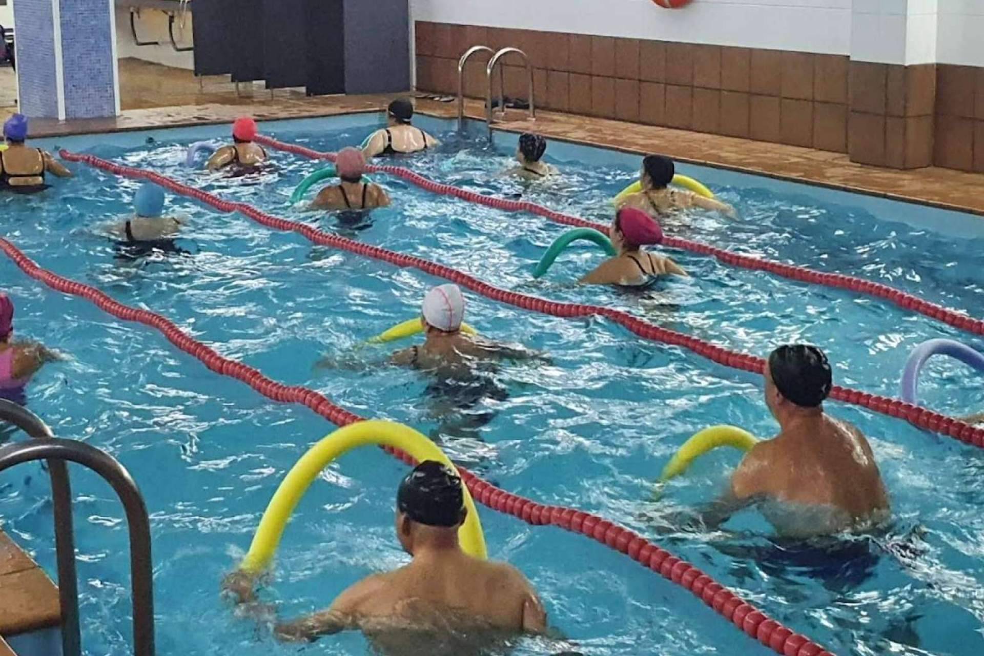 Gimnasio Mabuni de Madrid habla sobre los beneficios de la gimnasia acuática, aquazumba y aquagym, para la tercera edad