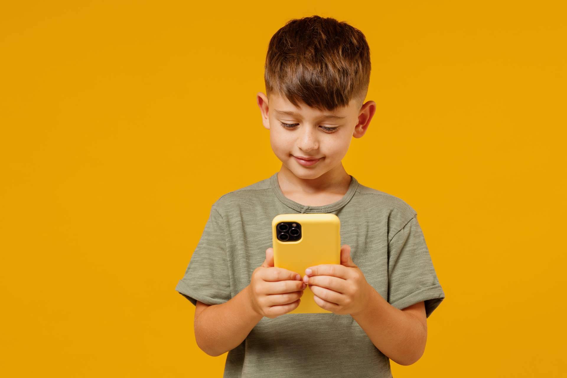 ¿Cómo elegir una tarifa de móvil para niños y adolescentes?, por Suop
