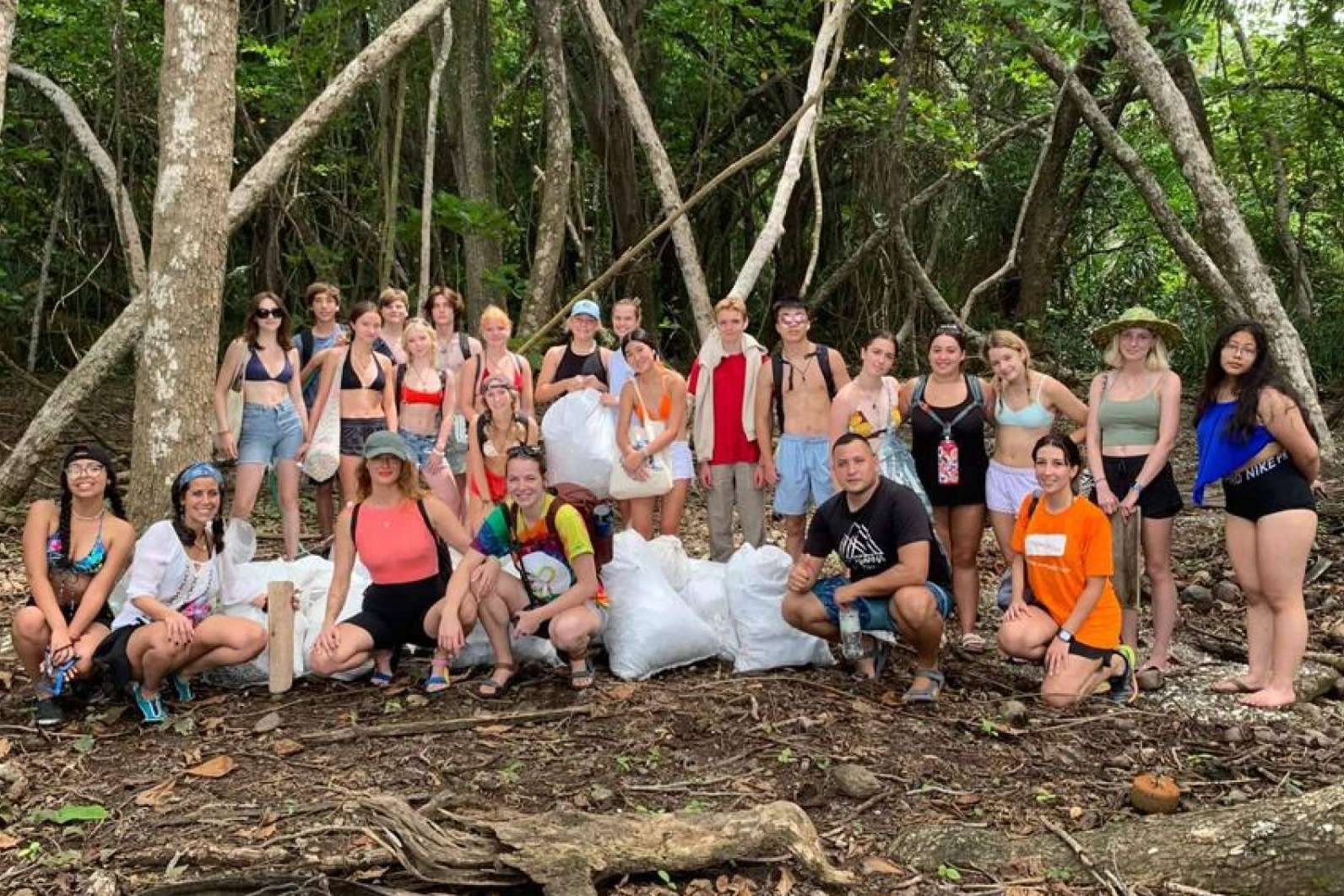 Cooperatour ayuda a las personas a viajar al extranjero para hacer un voluntariado con animales