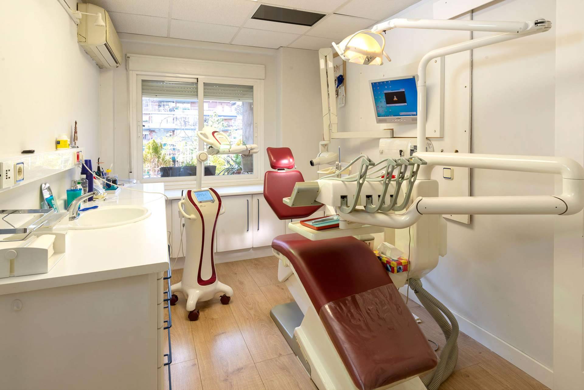 La Clínica Dental Darío Ulman ofrece tratamientos especializados