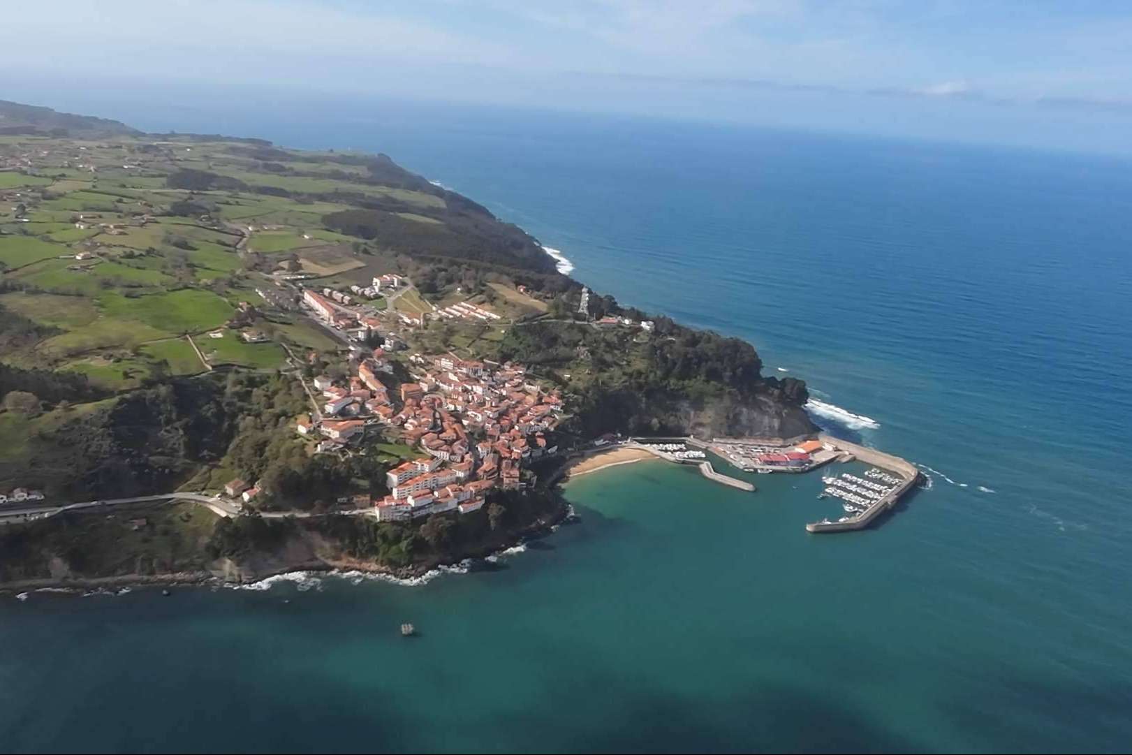 ¿Cómo aprender a volar en avioneta en Asturias? Consejos útiles para ser un buen piloto