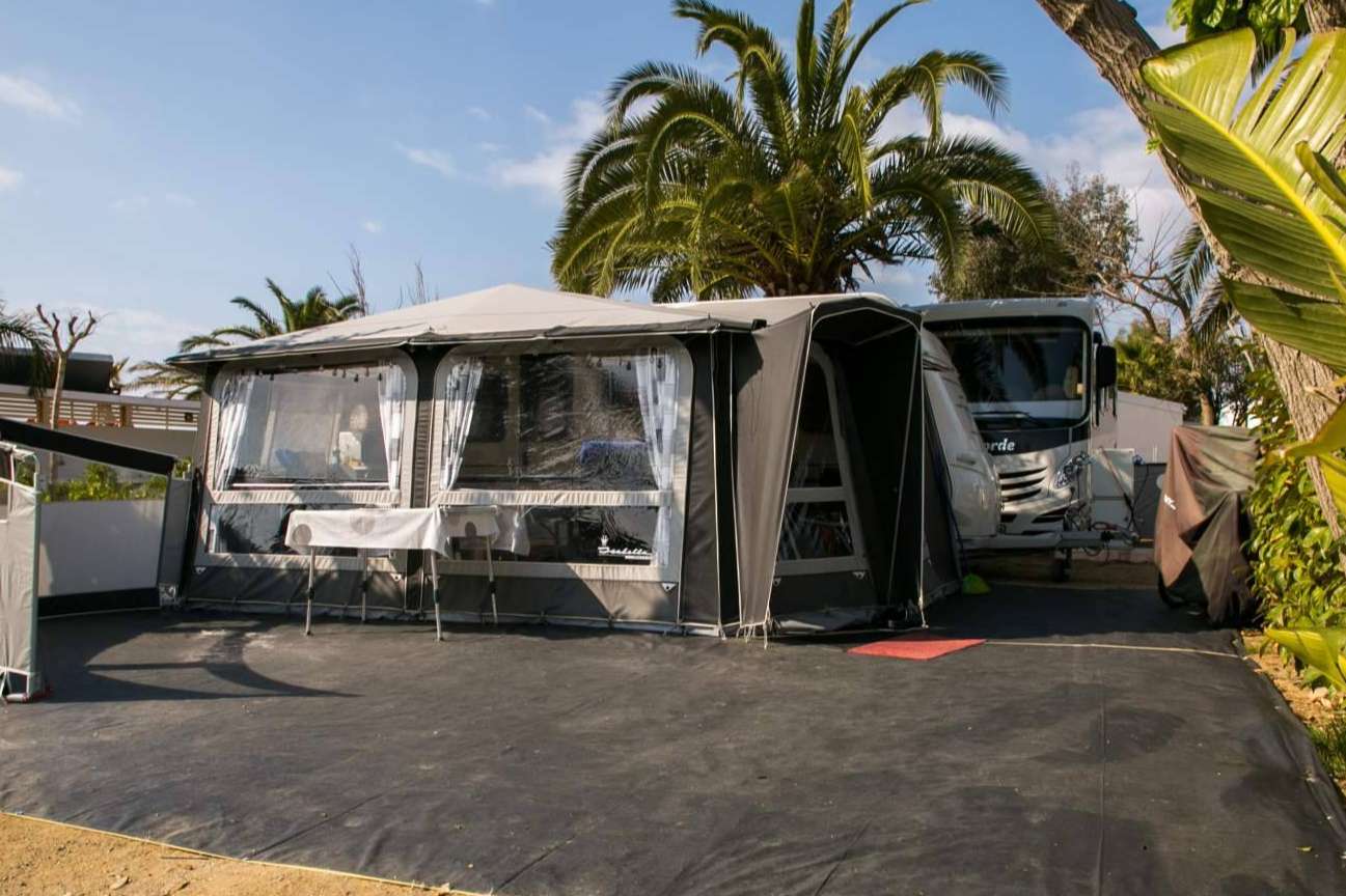 Parcelas en Alannia Els Prats y Alannia Costa Dorada; una excelente opción para disfrutar del camping junto al mar