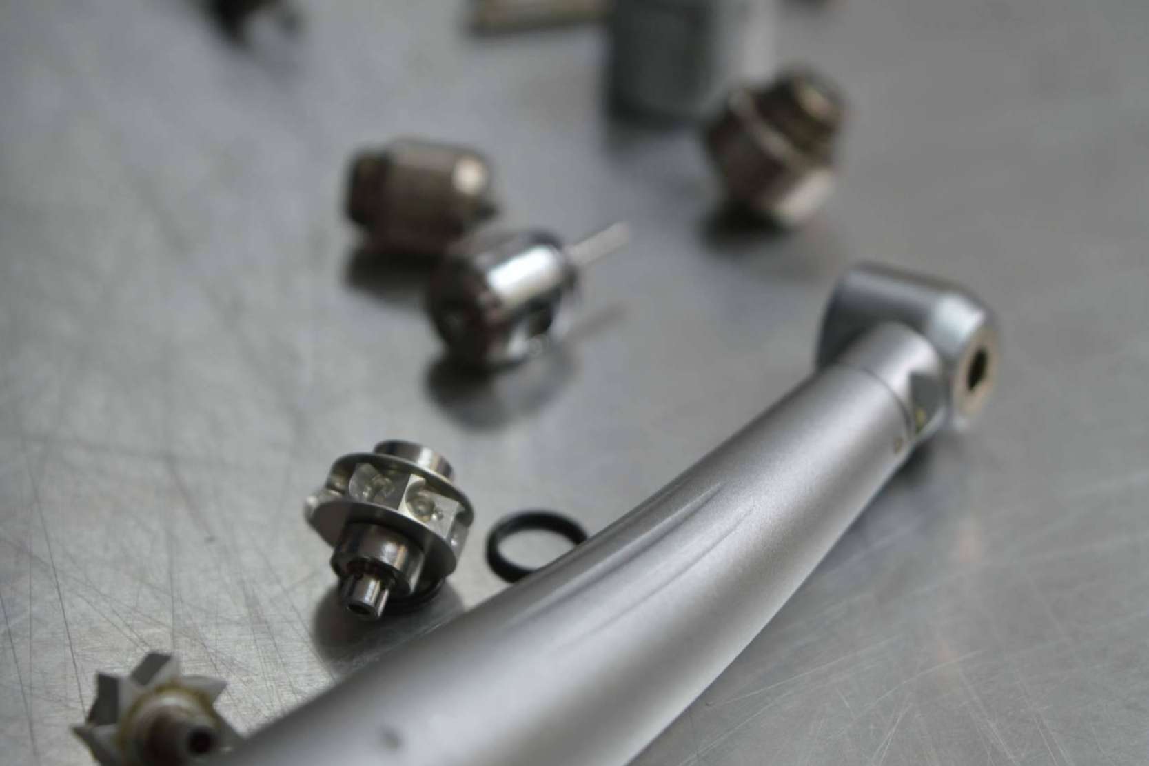 RD Express ofrece un servicio de reparación del instrumental dental rápido y efectivo