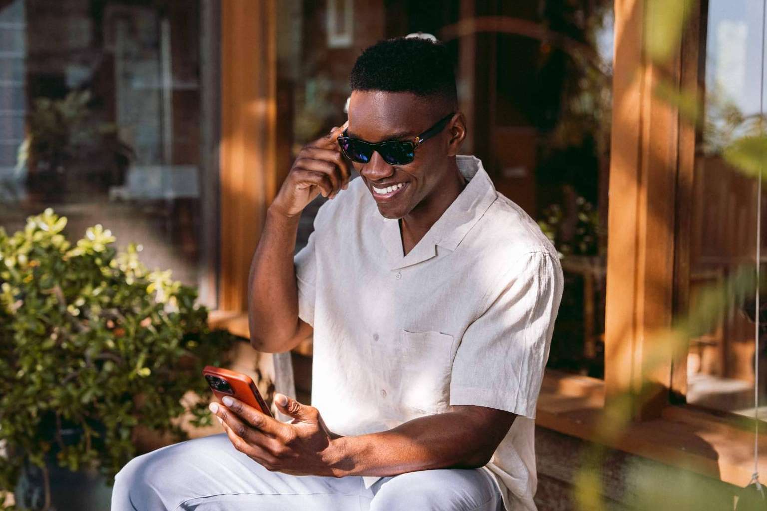 Revo deslumbra a Barcelona con sus gafas de sol de alto rendimiento y estilo innovador