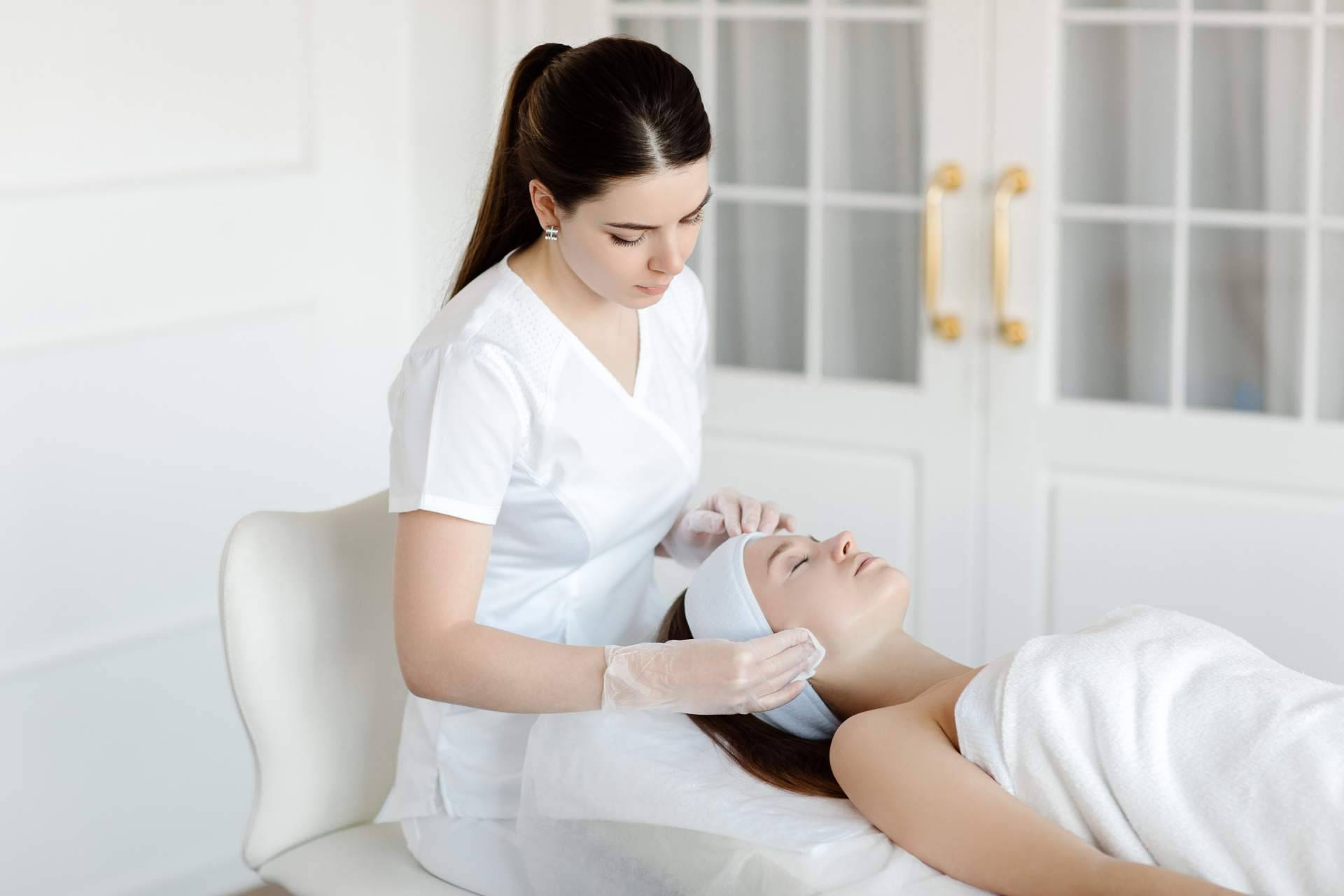 Auroom, un centro de tratamiento medicina estética que ofrece a sus pacientes una experiencia completa y personalizada