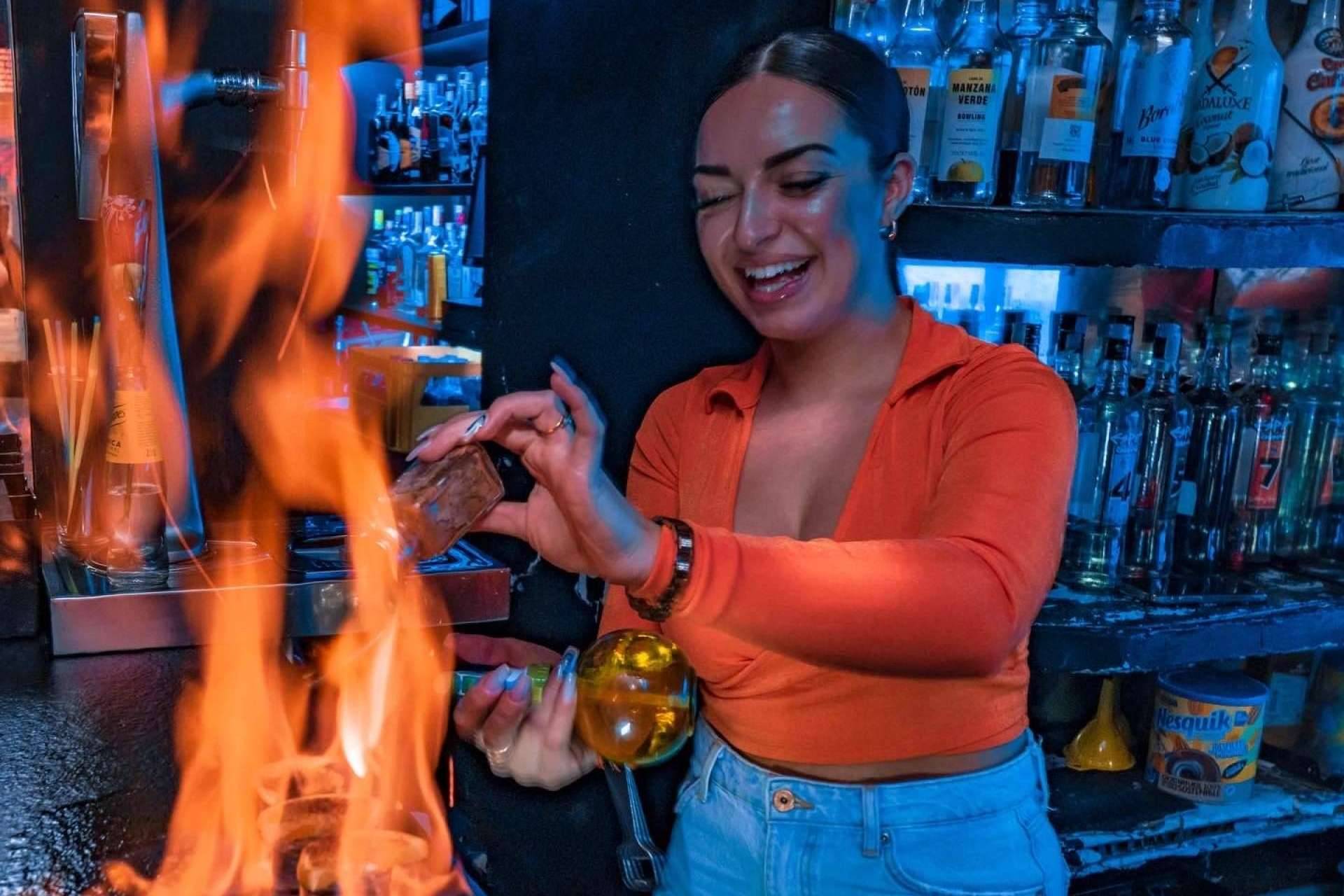 Disfrutar de una carta de más de 600 chupitos en pleno centro de Madrid