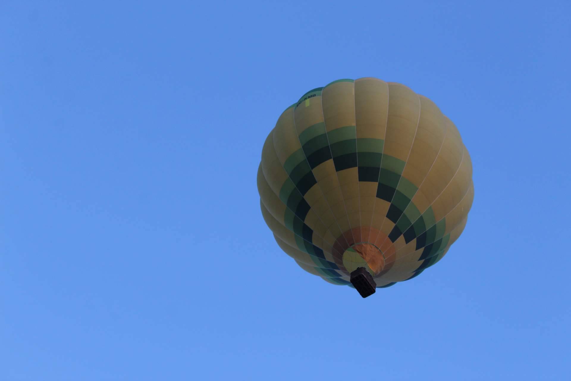 Reservar un paseo en globo sobre Toledo con EoloFLY