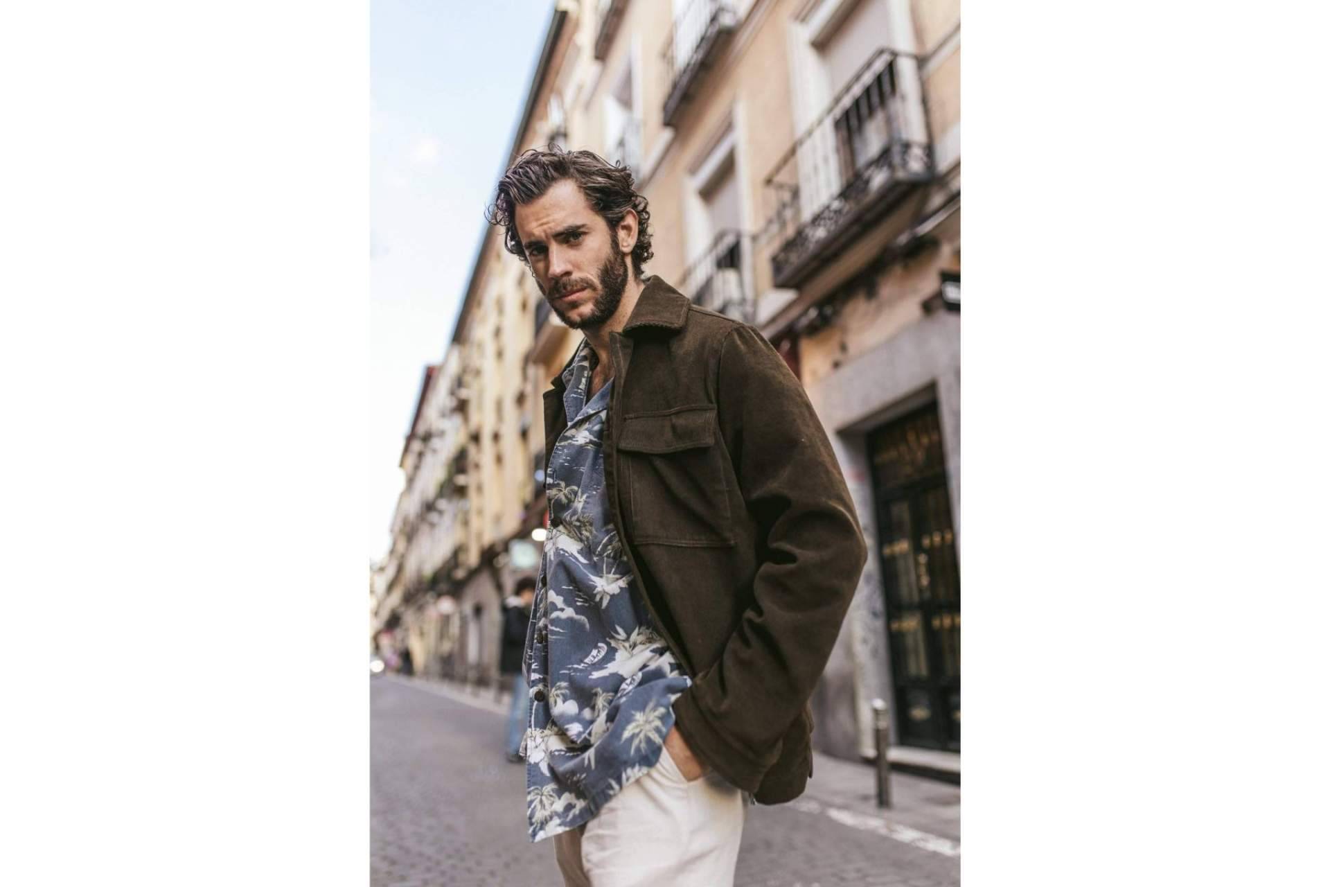 Sebas Mata presenta su primer single 'Cómo Olvidarte'