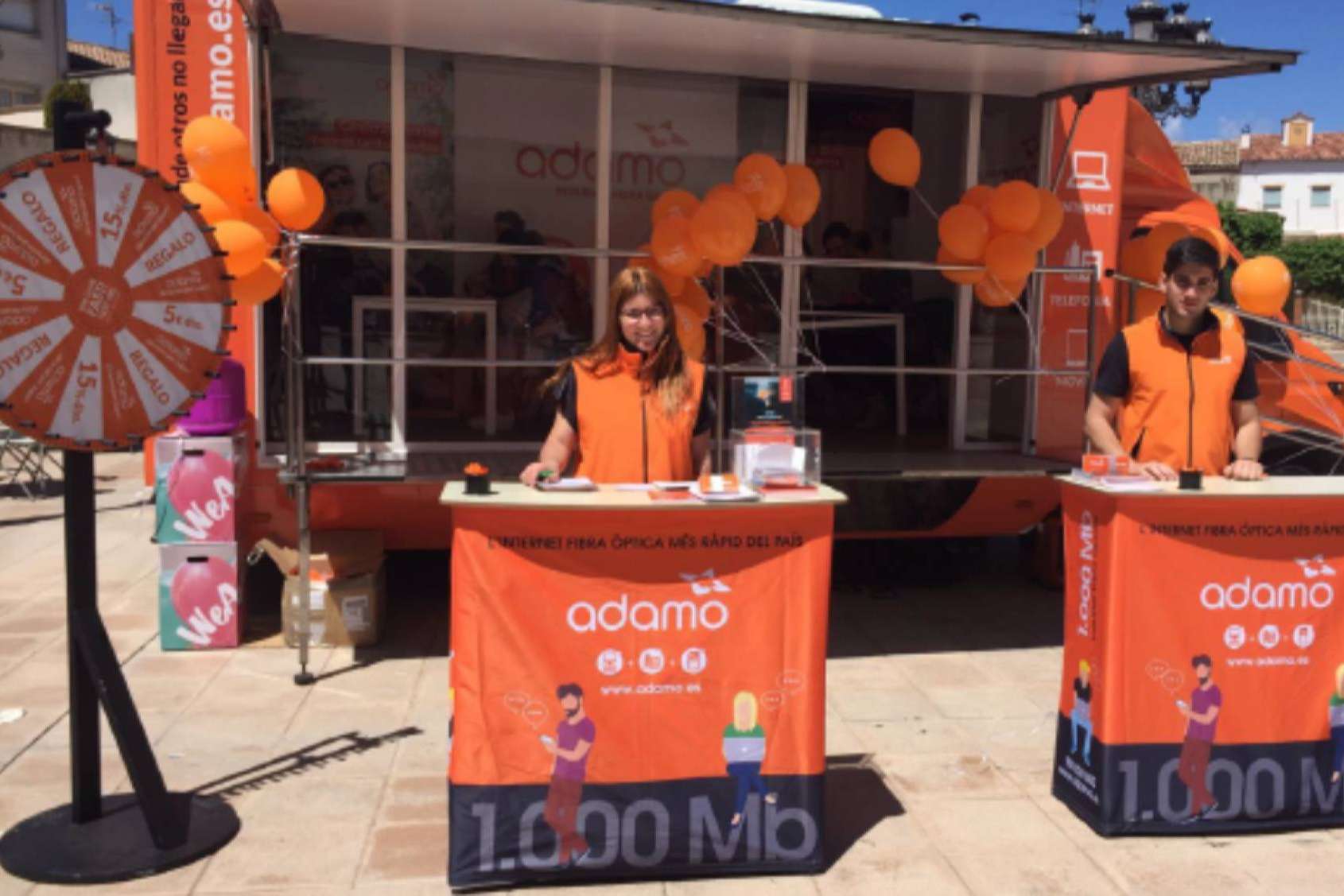 Aprovechar los beneficios del Street Marketing y la Comunicación con la Agencia Connect2Enjoy