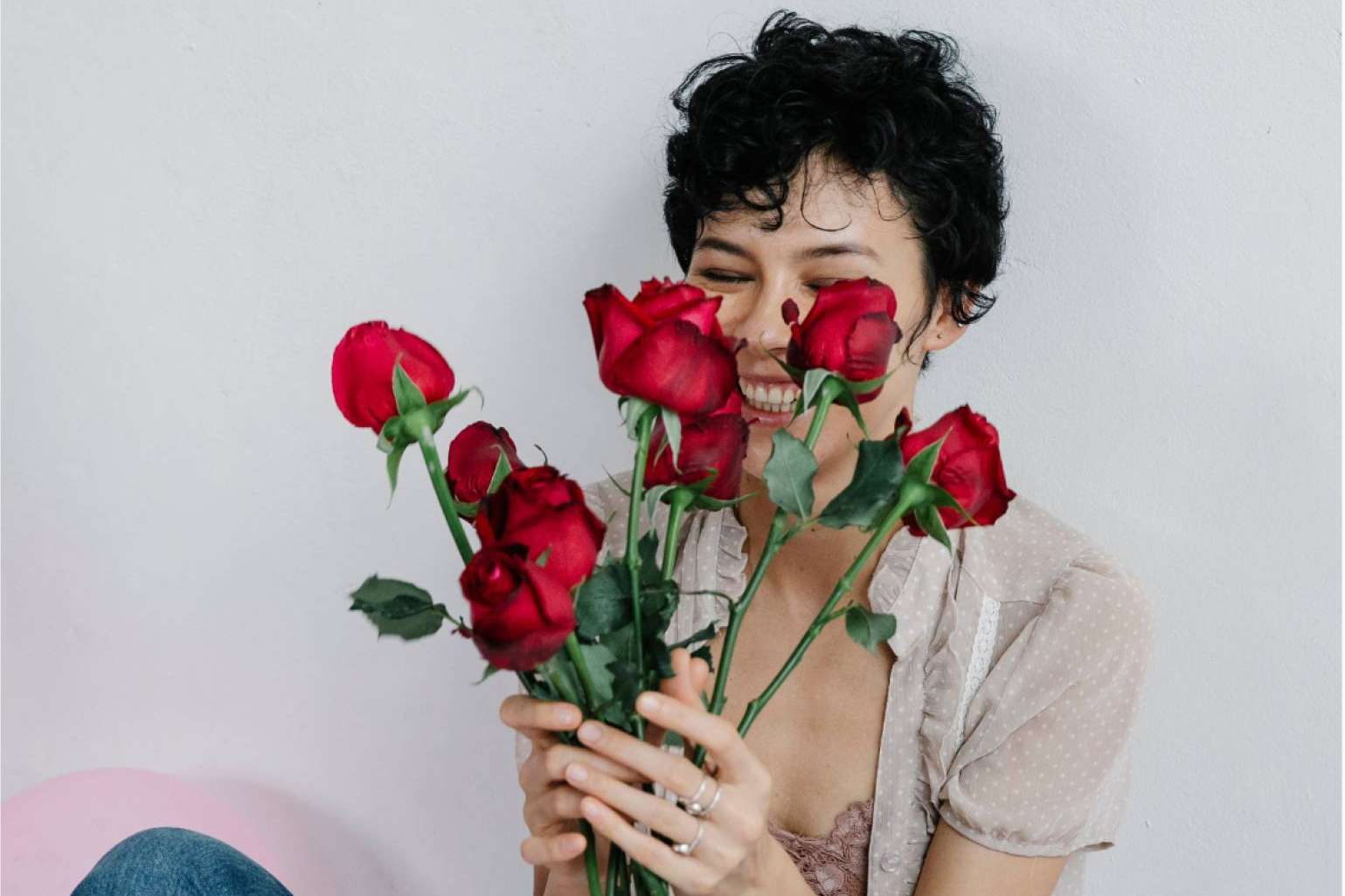 Roses To Love permite regalar ramo de rosas rojas ecoamigable