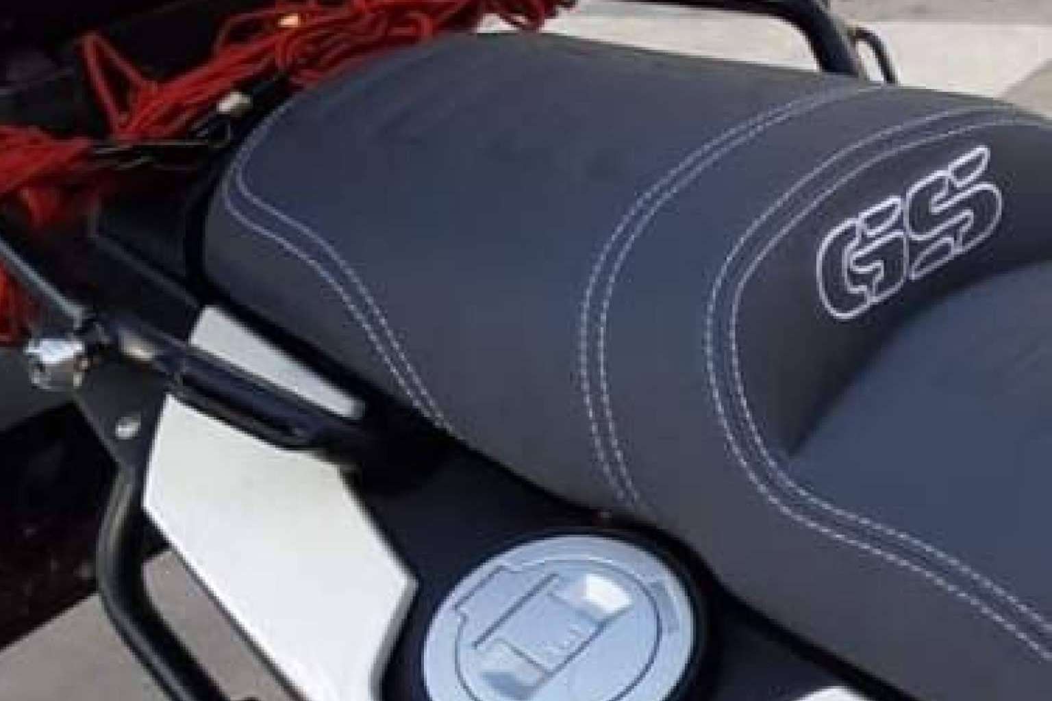 Fundas de asiento de moto personalizadas de la mano de JM-FUNDAS