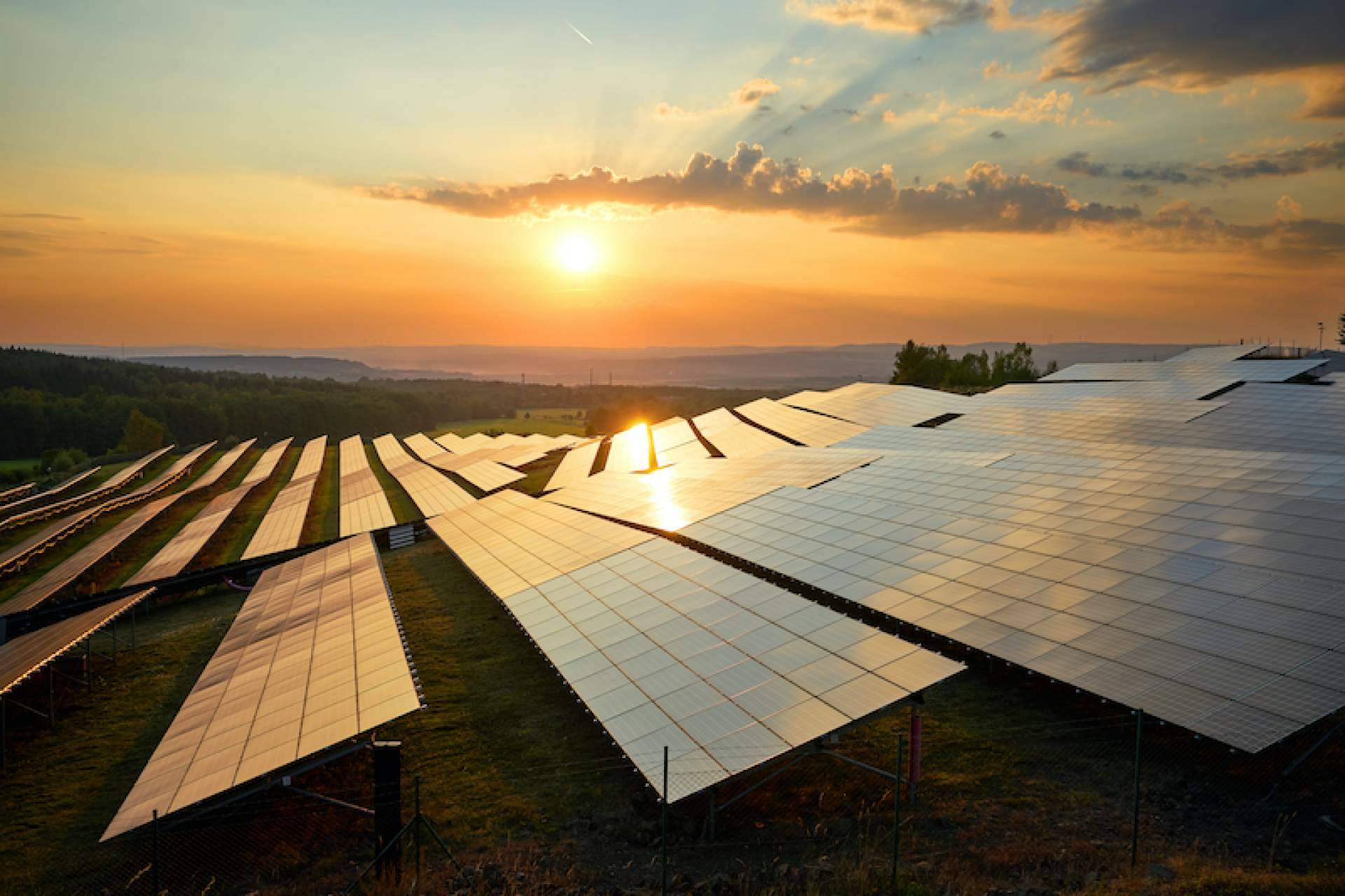 ¿Cuáles son los beneficios de las placas solares en Ciudad Real?, con Amagi Solar