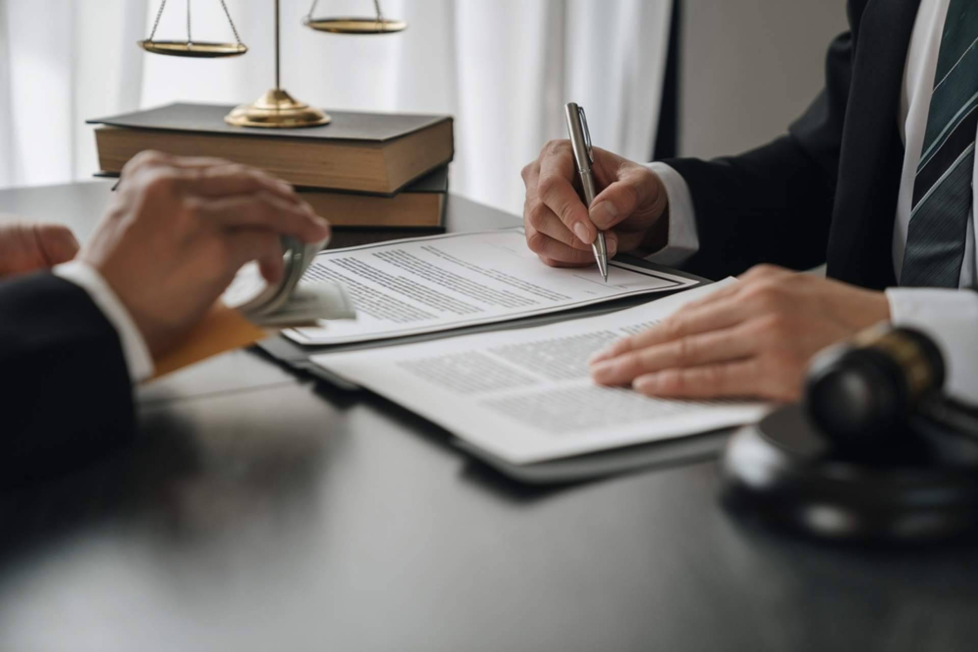 MAX GESTIÓN y las ramas que abarca su asesoramiento jurídico
