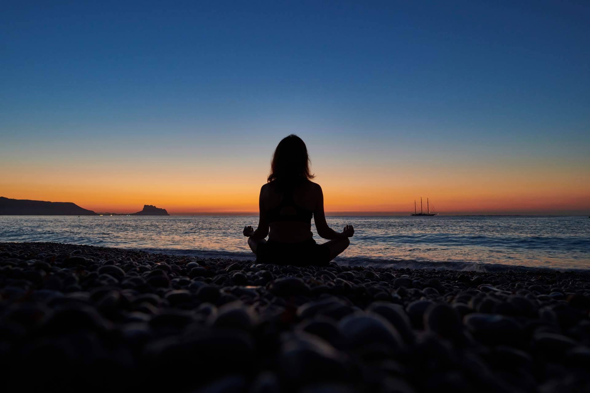 ¿Cuáles son los beneficios de la meditación en la salud?, por PODCASTMEDITACION.COM