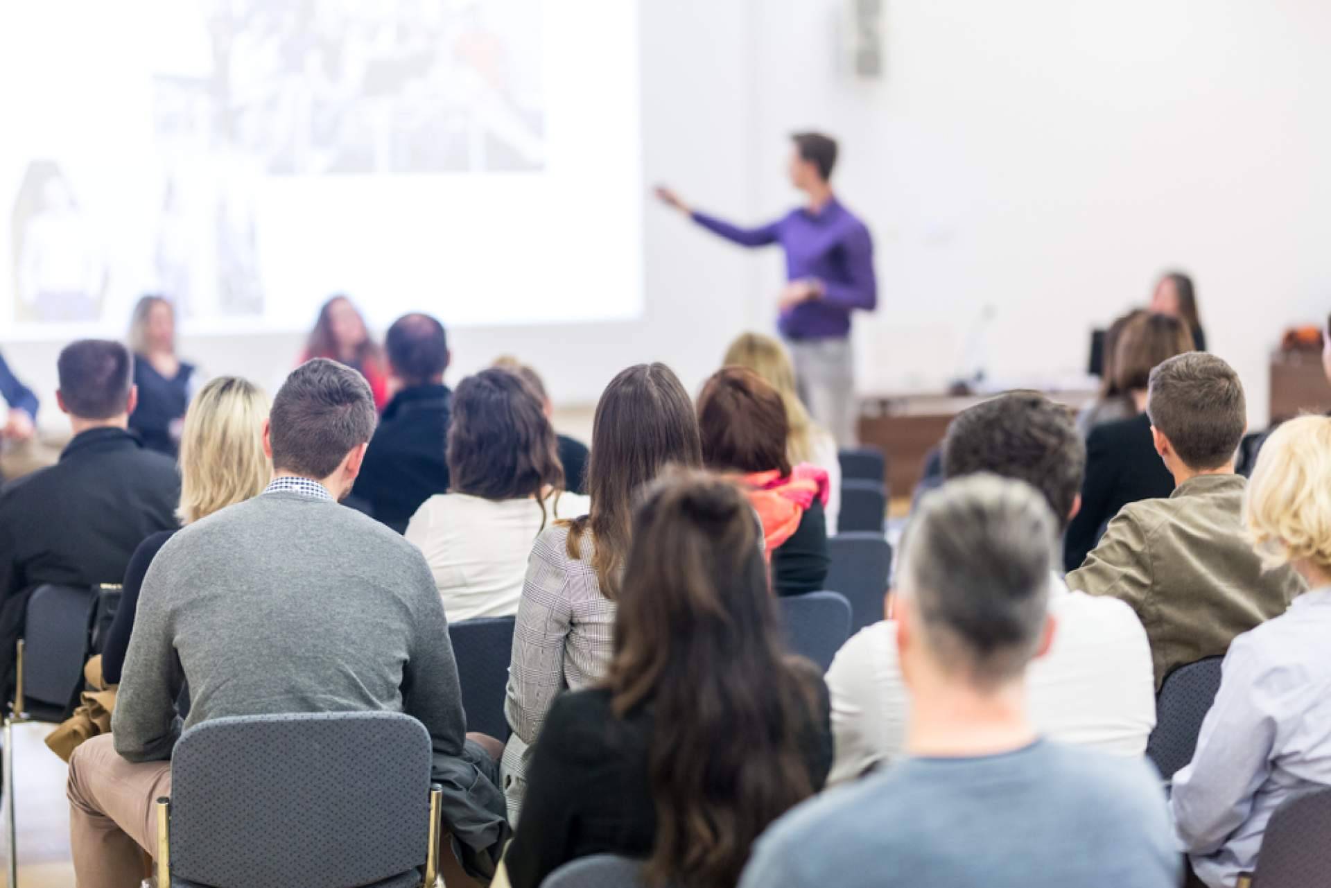 Escuela Superior de Empresas imparte formación para personas que quieren crecer en el ámbito laboral