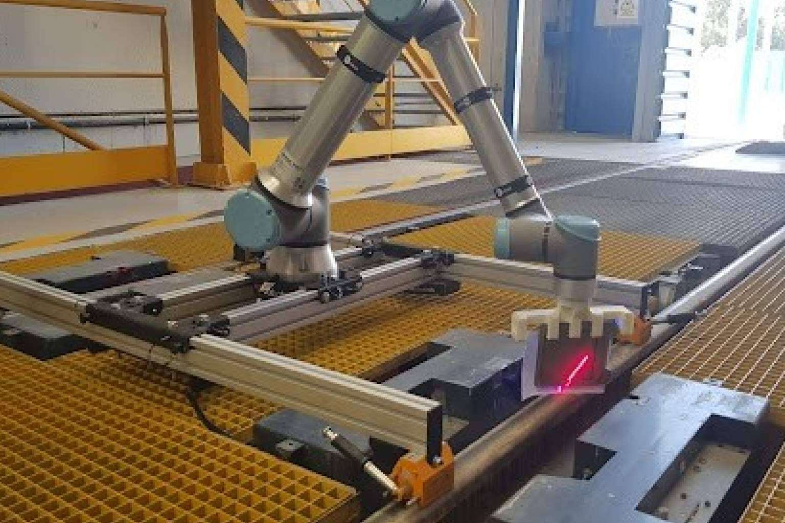 ¿Cuál es la solución para la instalación de equipos industriales en remoto? La realidad aumentada y robots colaborativos