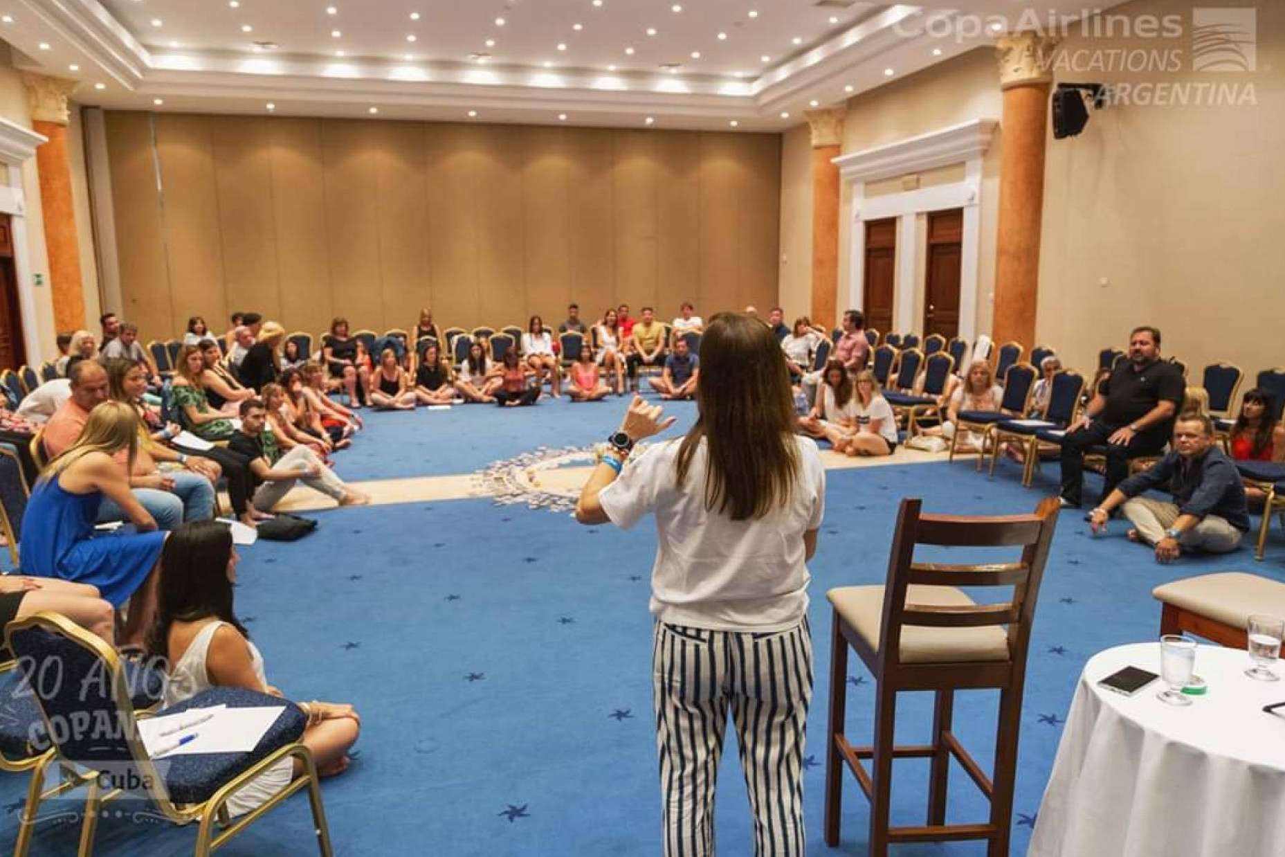 Los beneficios de asistir a las charlas motivacionales de Paula Cabalén