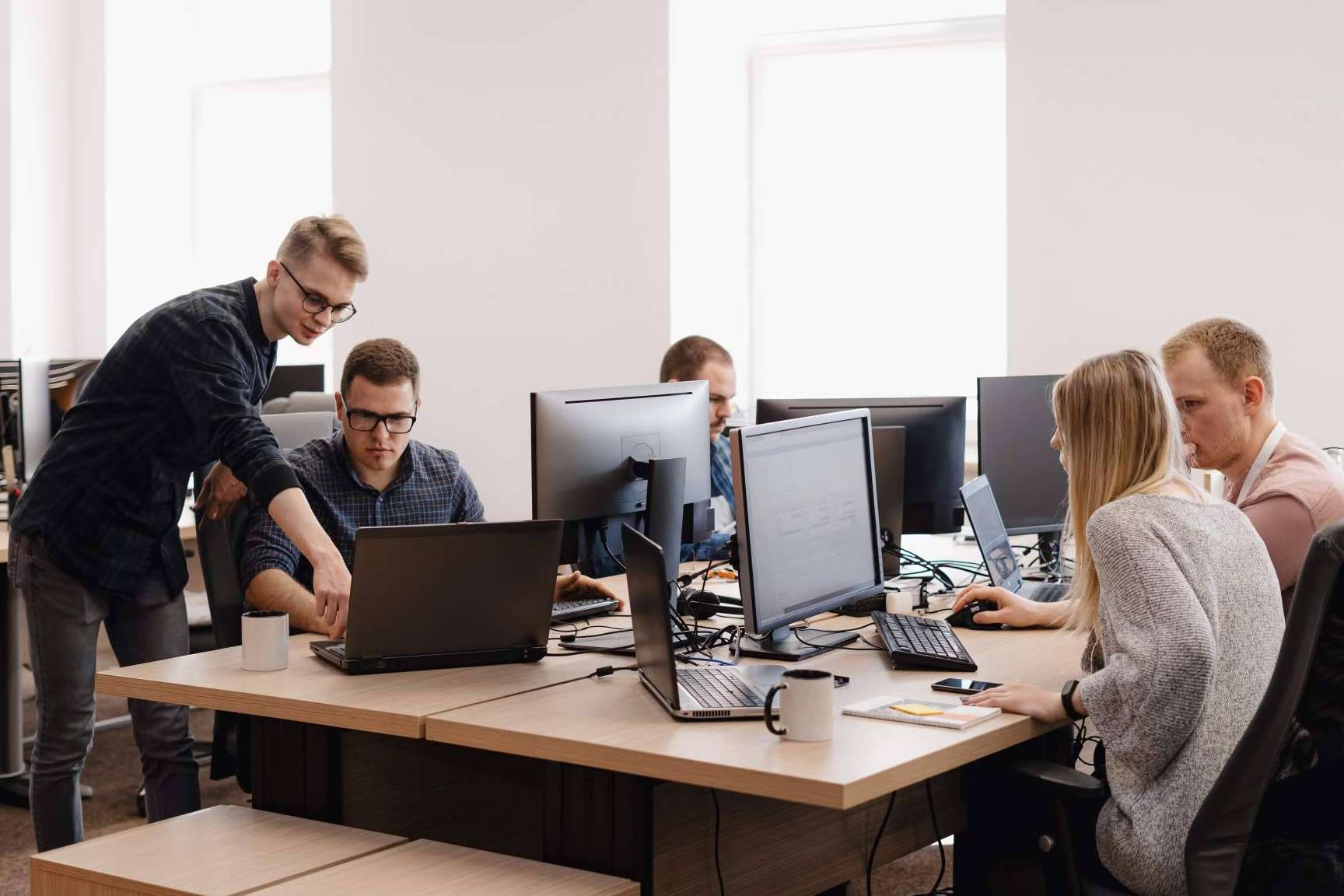 Límites éticos y legales en el control de los ordenadores en el trabajo, un análisis de GlobátiKa Peritos Informáticos