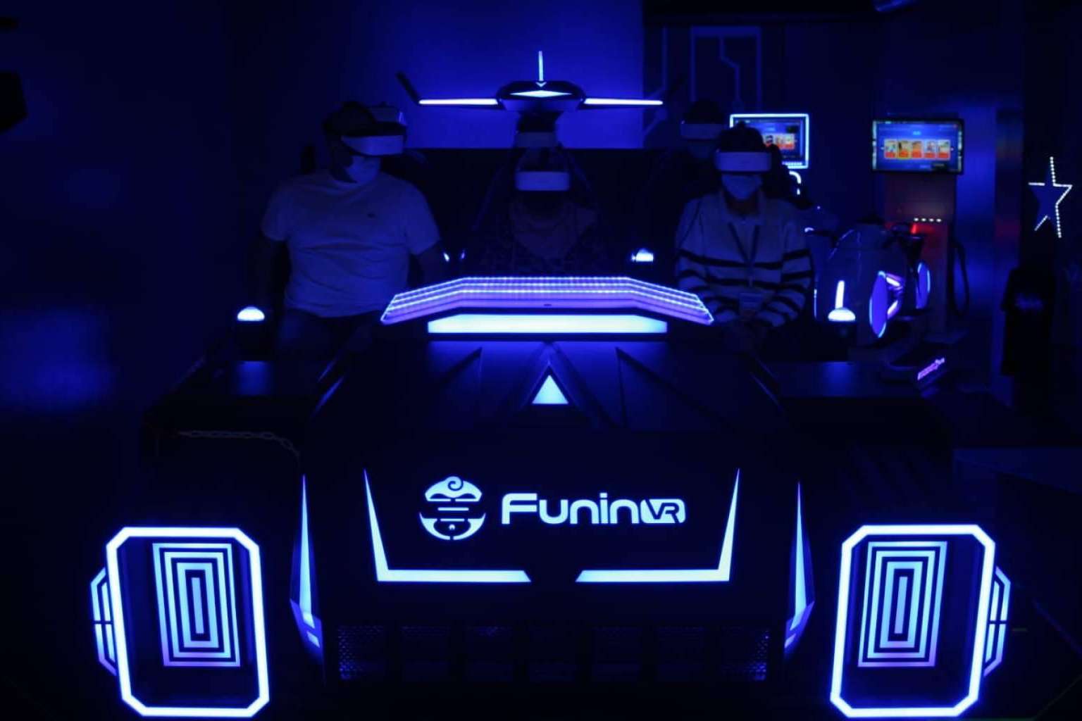 ZonaVR, experimentar aventuras inmersivas con simuladores de realidad virtual de última generación
